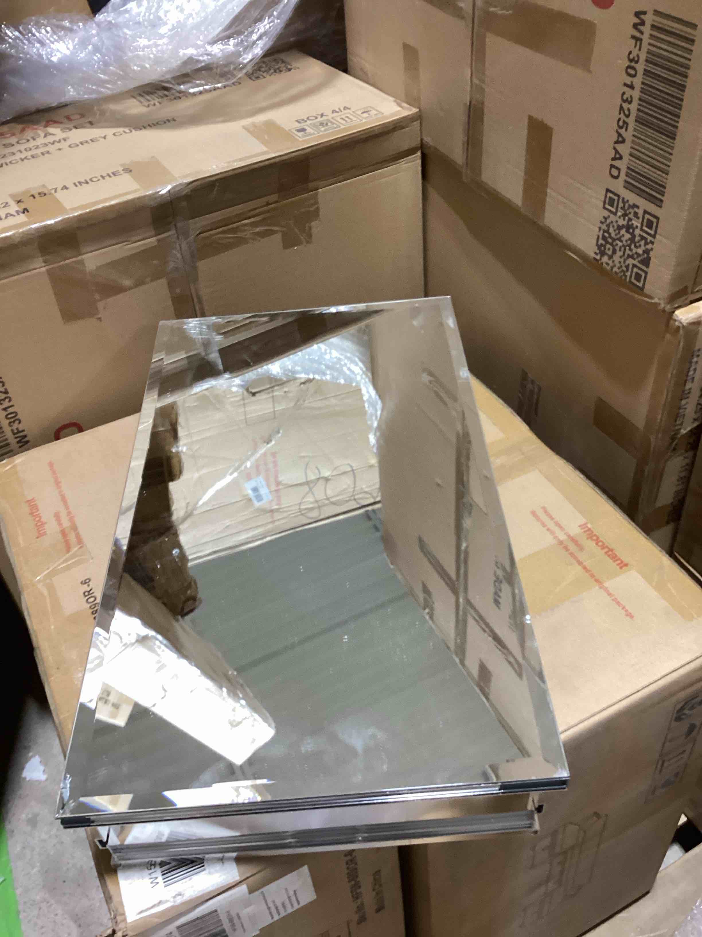 https://s3.amazonaws.com/lotting-images-prod/bidfta/BRN1777859_1753202373379.jpeg