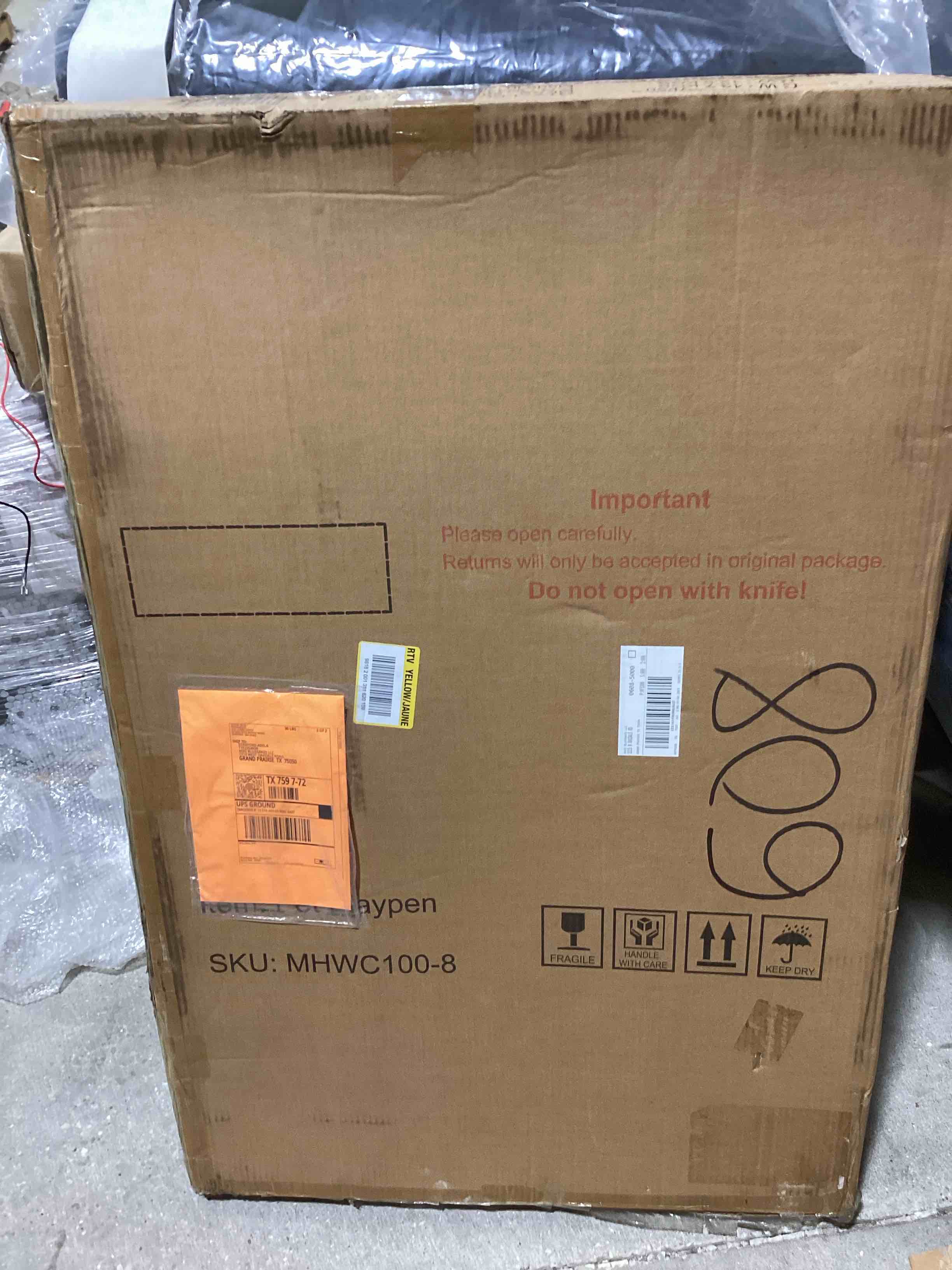https://s3.amazonaws.com/lotting-images-prod/bidfta/BRN1777860_1753202785065.jpeg