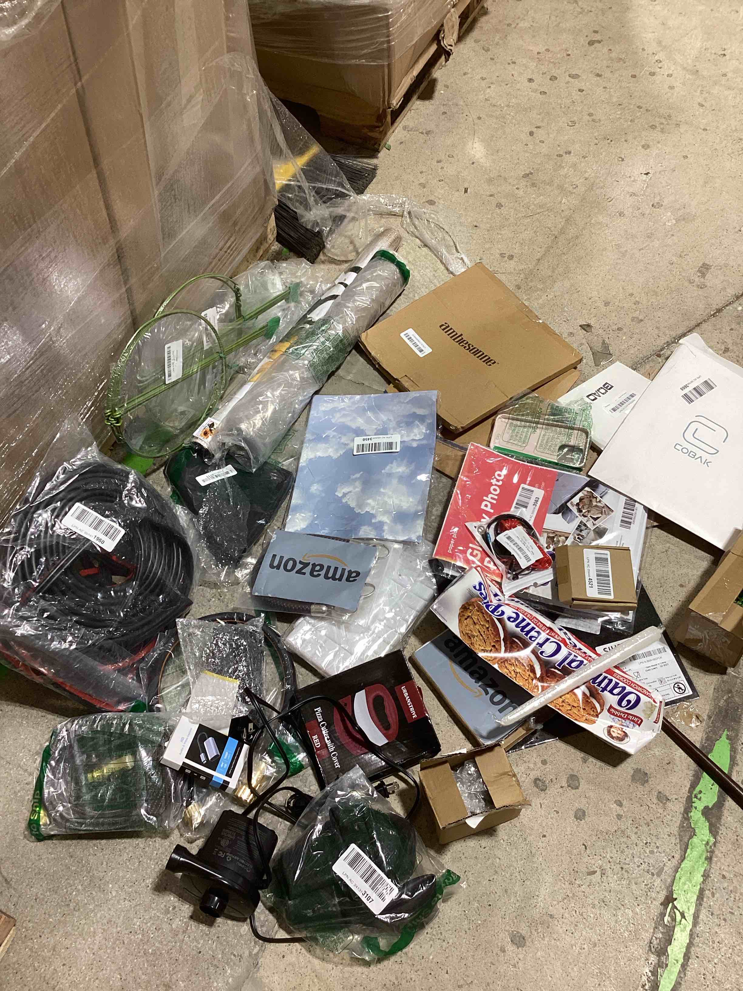 https://s3.amazonaws.com/lotting-images-prod/bidfta/BRN1778113_1753995962893.jpeg