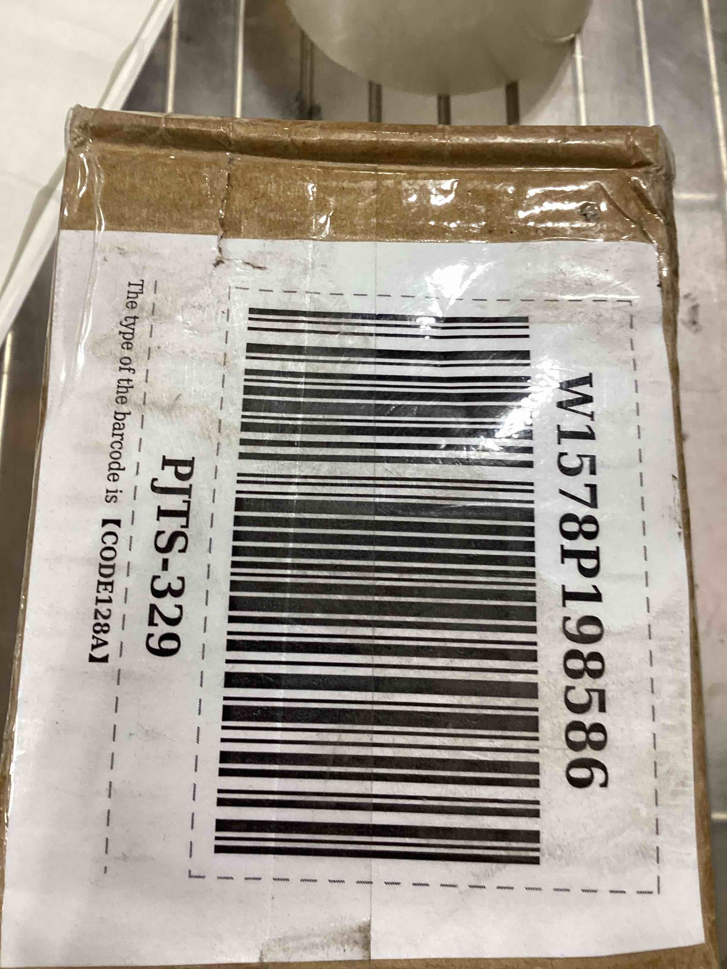 https://s3.amazonaws.com/lotting-images-prod/bidfta/BRN1778712_1754516478179.jpeg