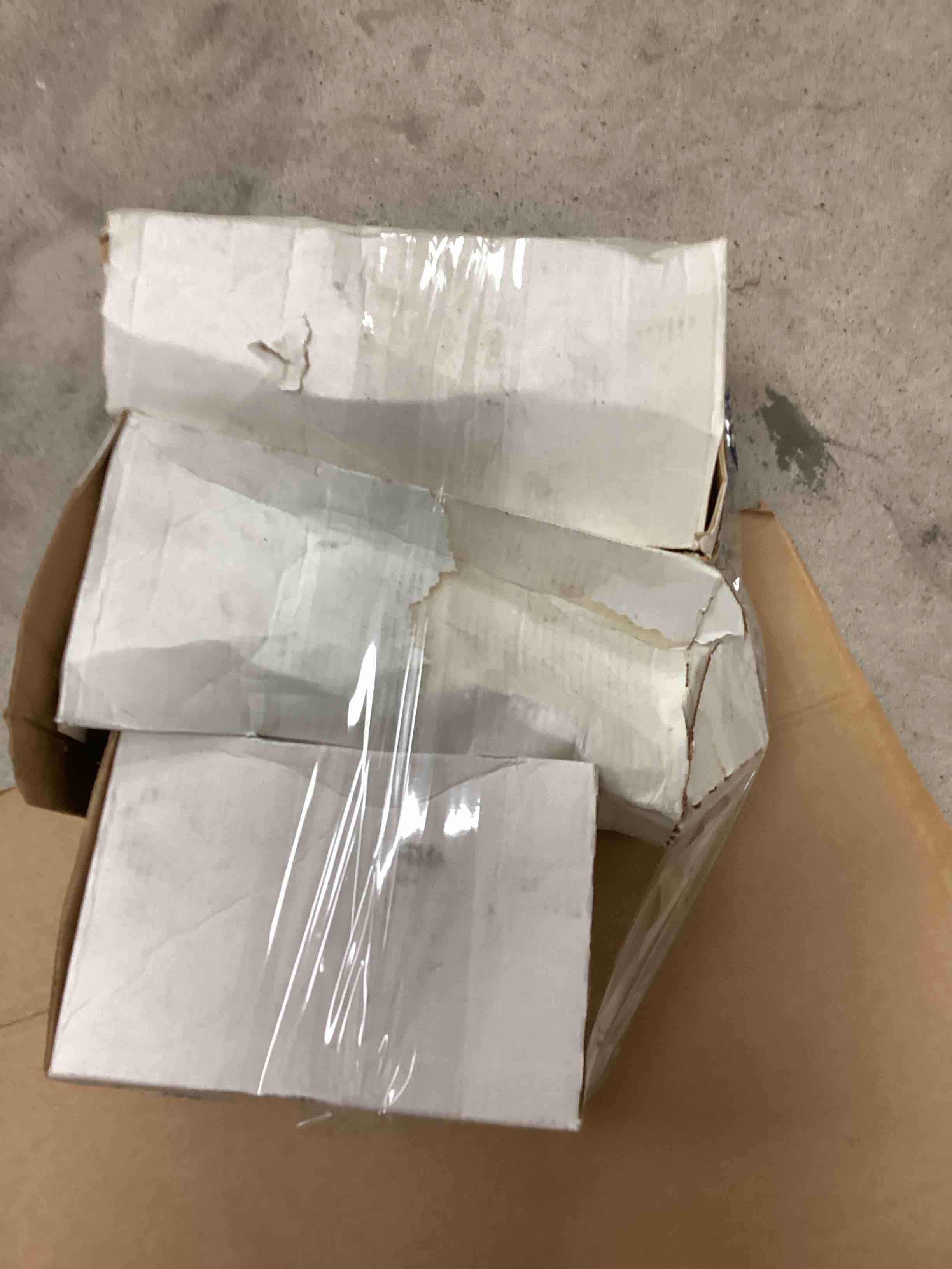 https://s3.amazonaws.com/lotting-images-prod/bidfta/BRN1779217_1754924892517.jpeg