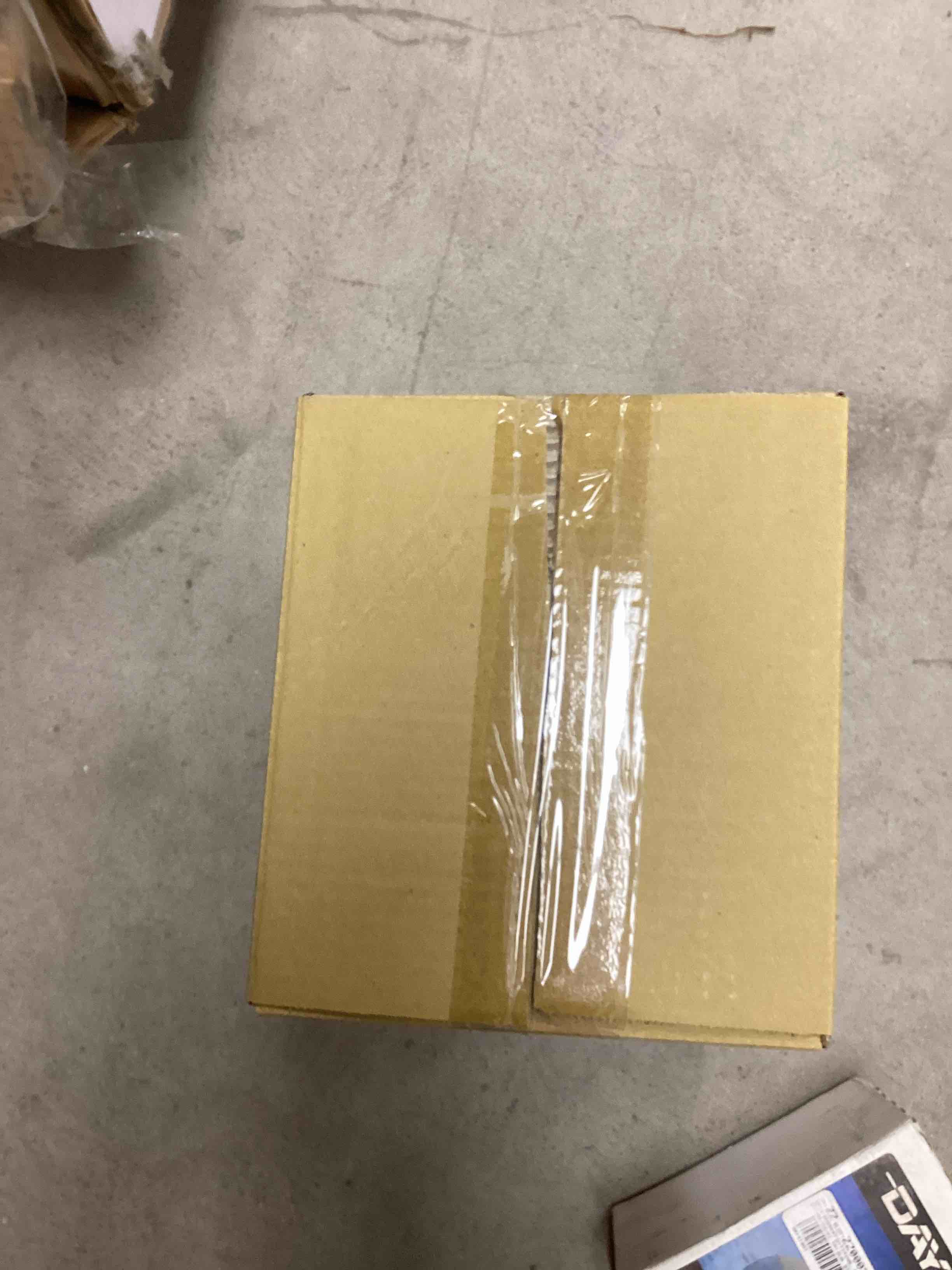 https://s3.amazonaws.com/lotting-images-prod/bidfta/BRN1779226_1754927211252.jpeg