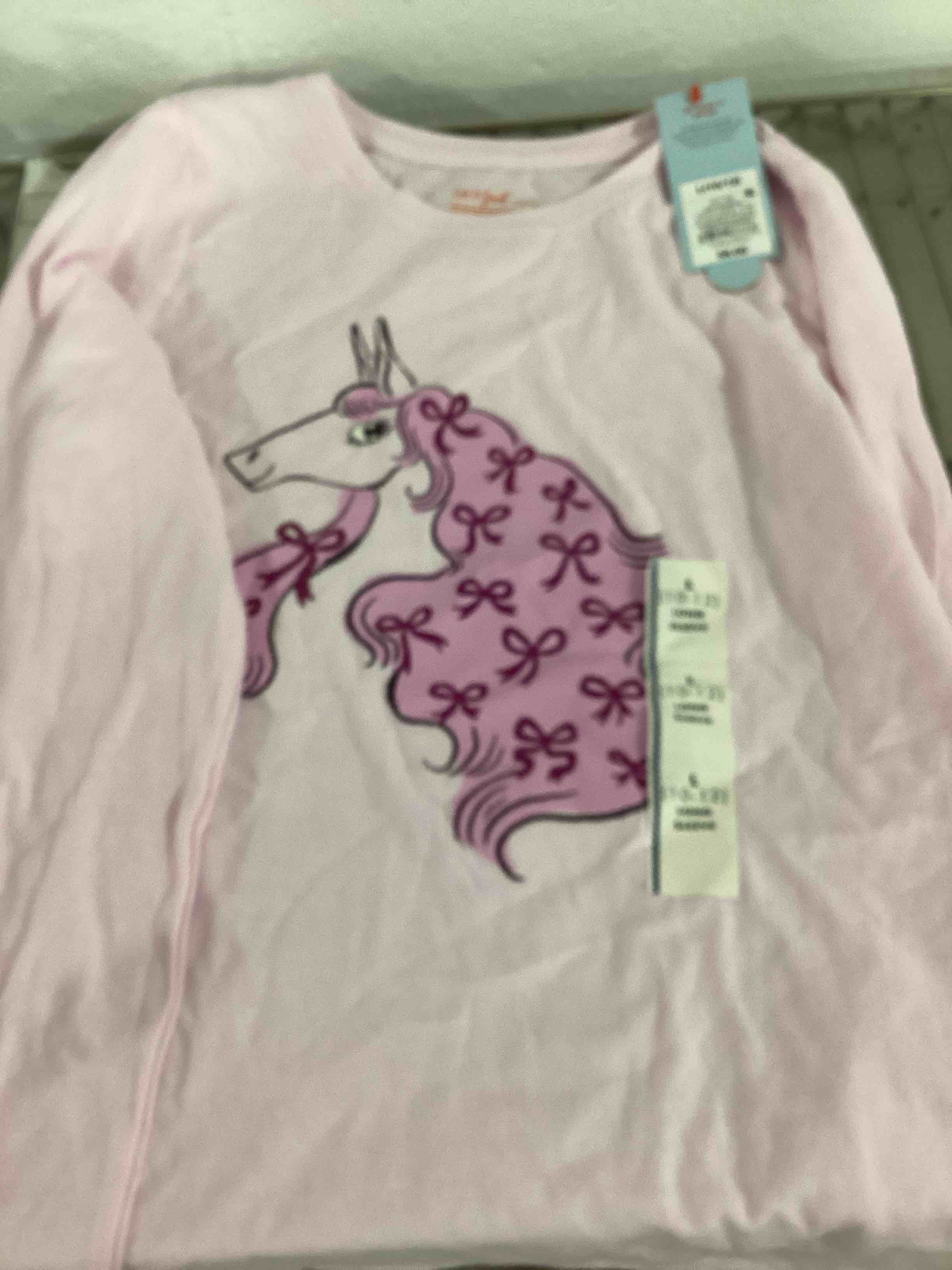 Girl’s clothes
