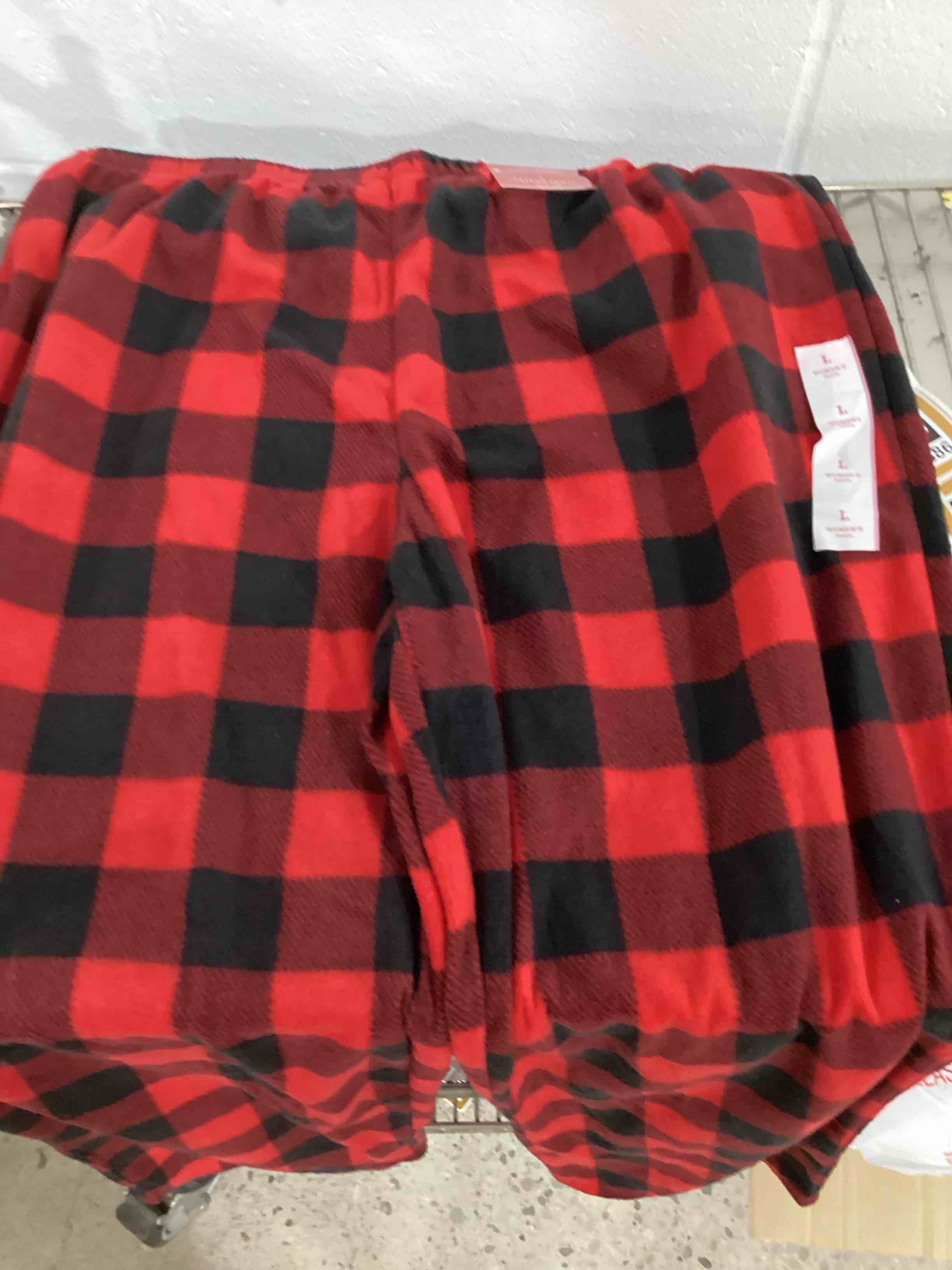 Womenâ€™s and girls clothing