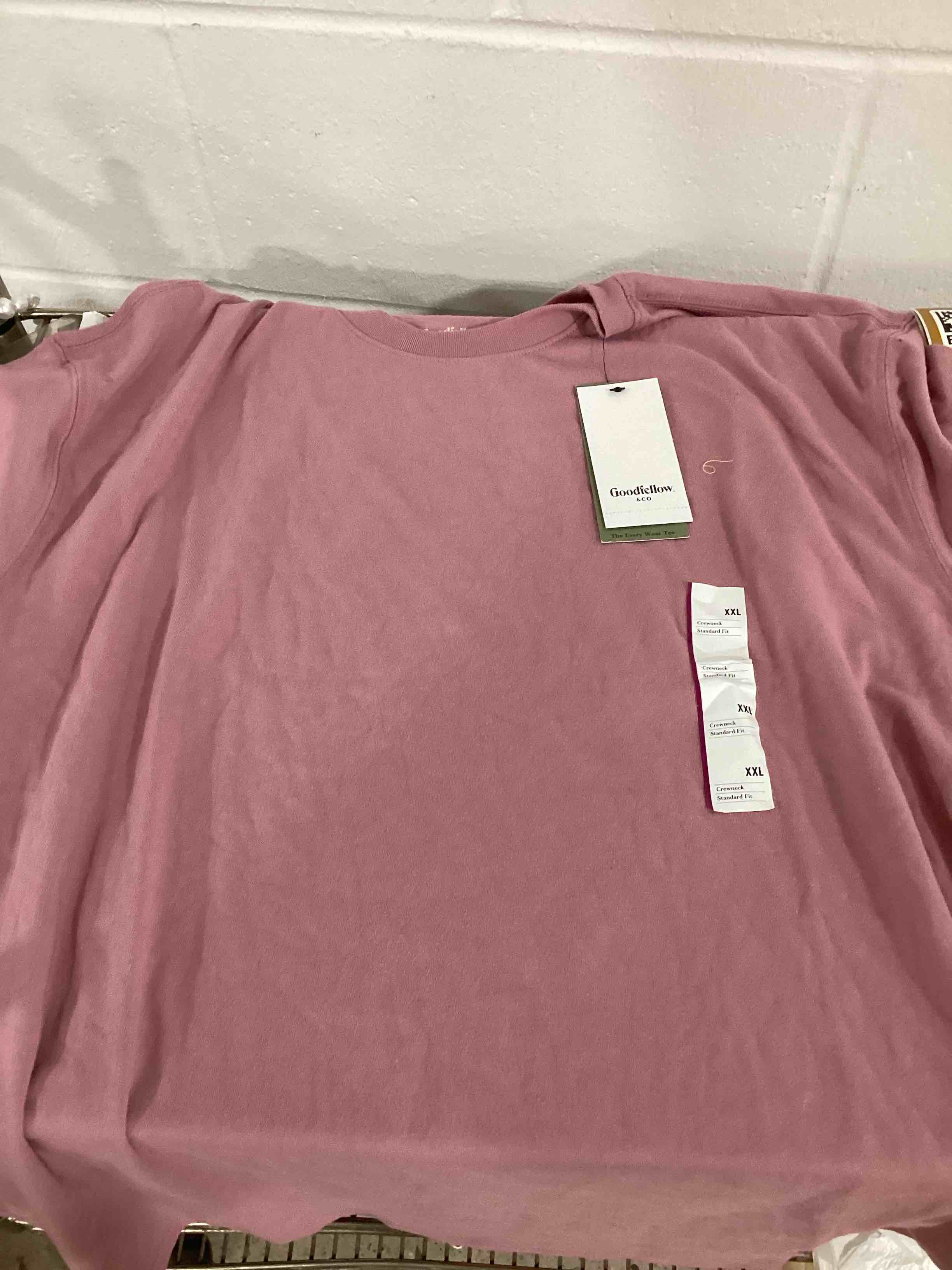 Womenâ€™s and girls clothing