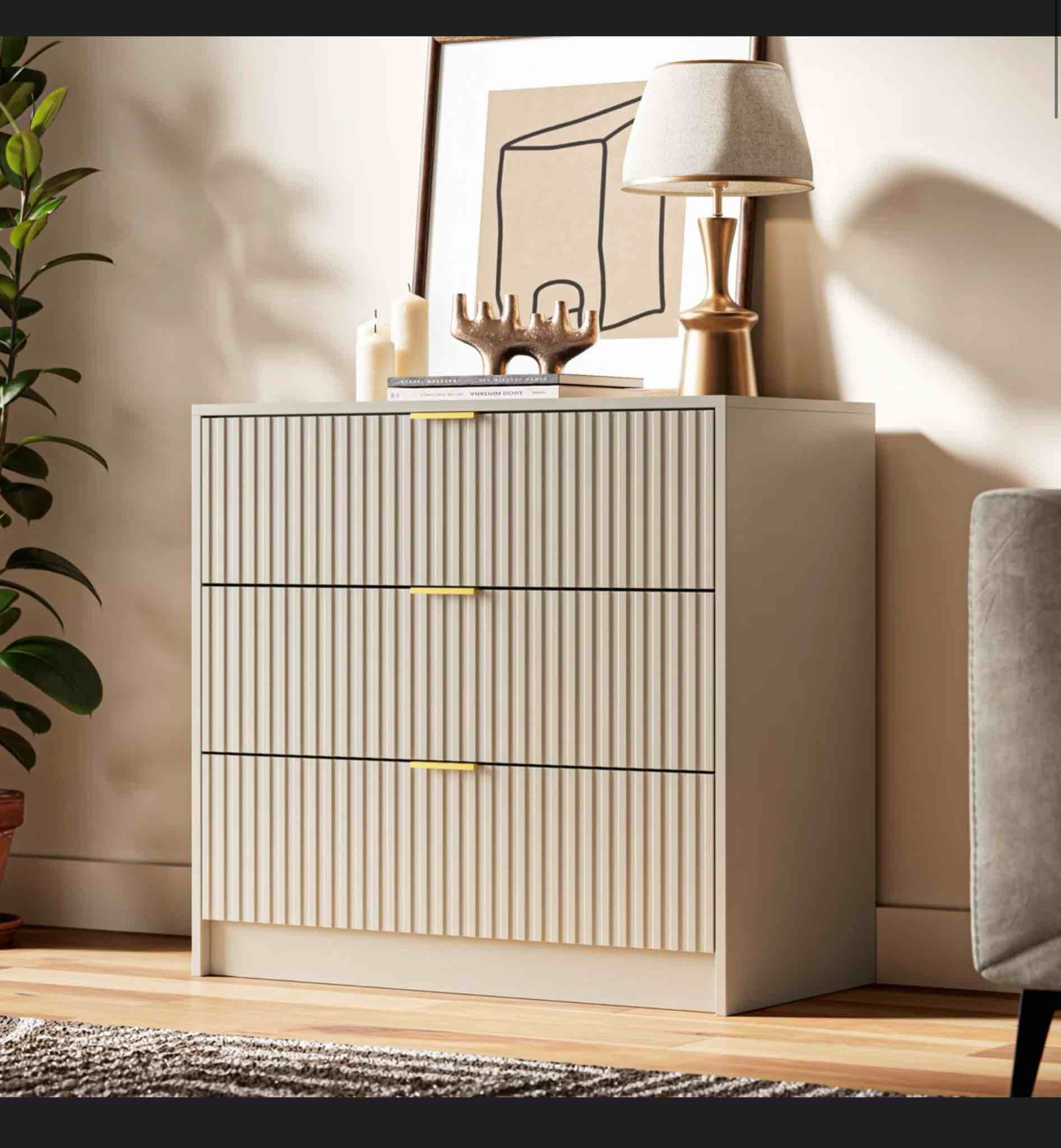 3 - Drawer Dresser, 31.5" W