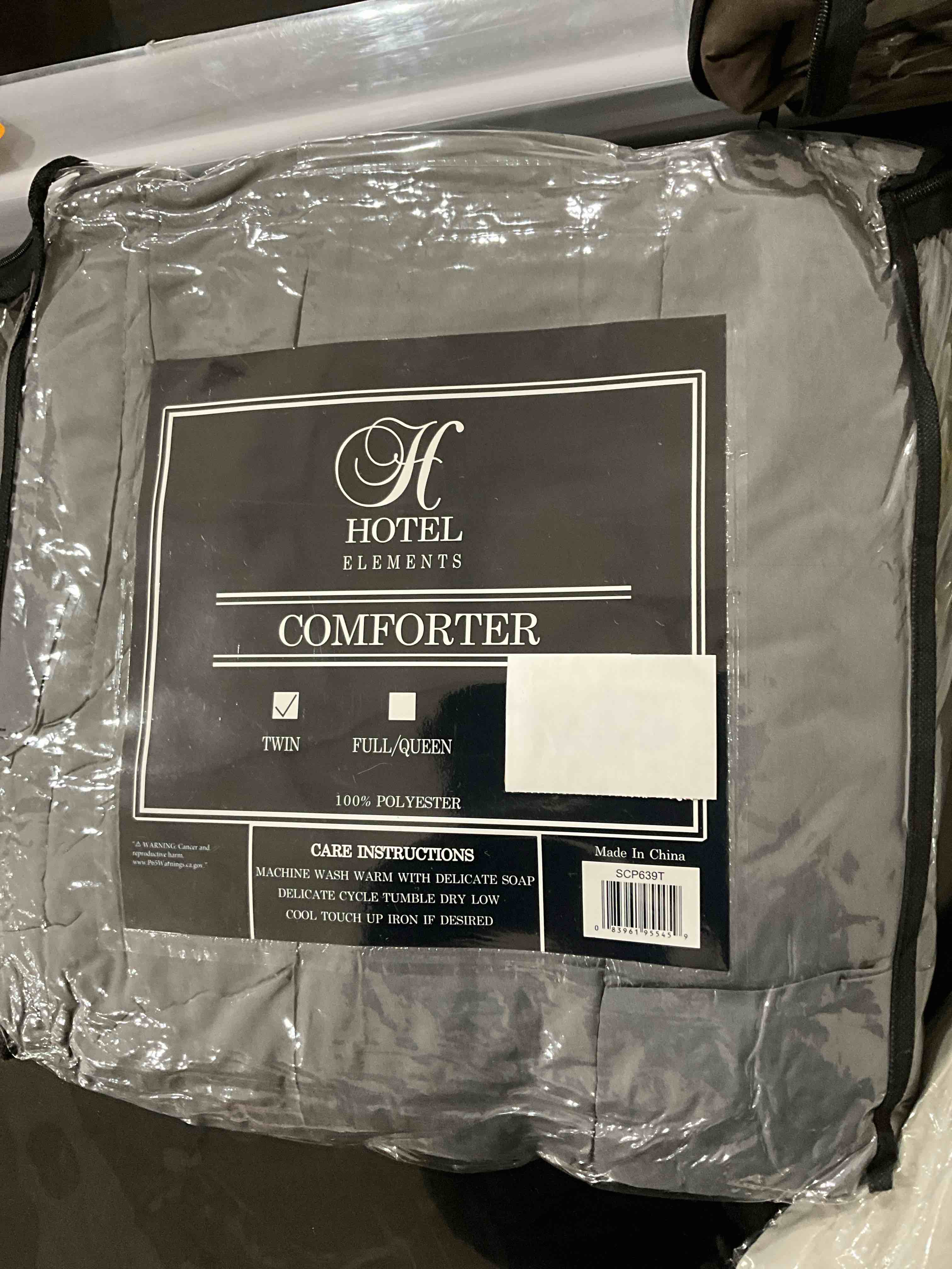 Comforter Hotel Elements
