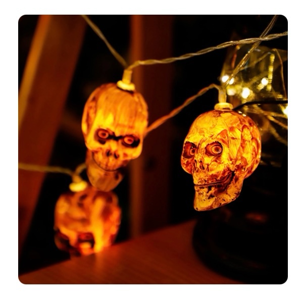 Skull Head LED String Lights Halloween Skull String Lights Halloween Decoration Skeleton Skull String Lights for Indoor Outdoor Ghost Skull Lantern LED Lighted