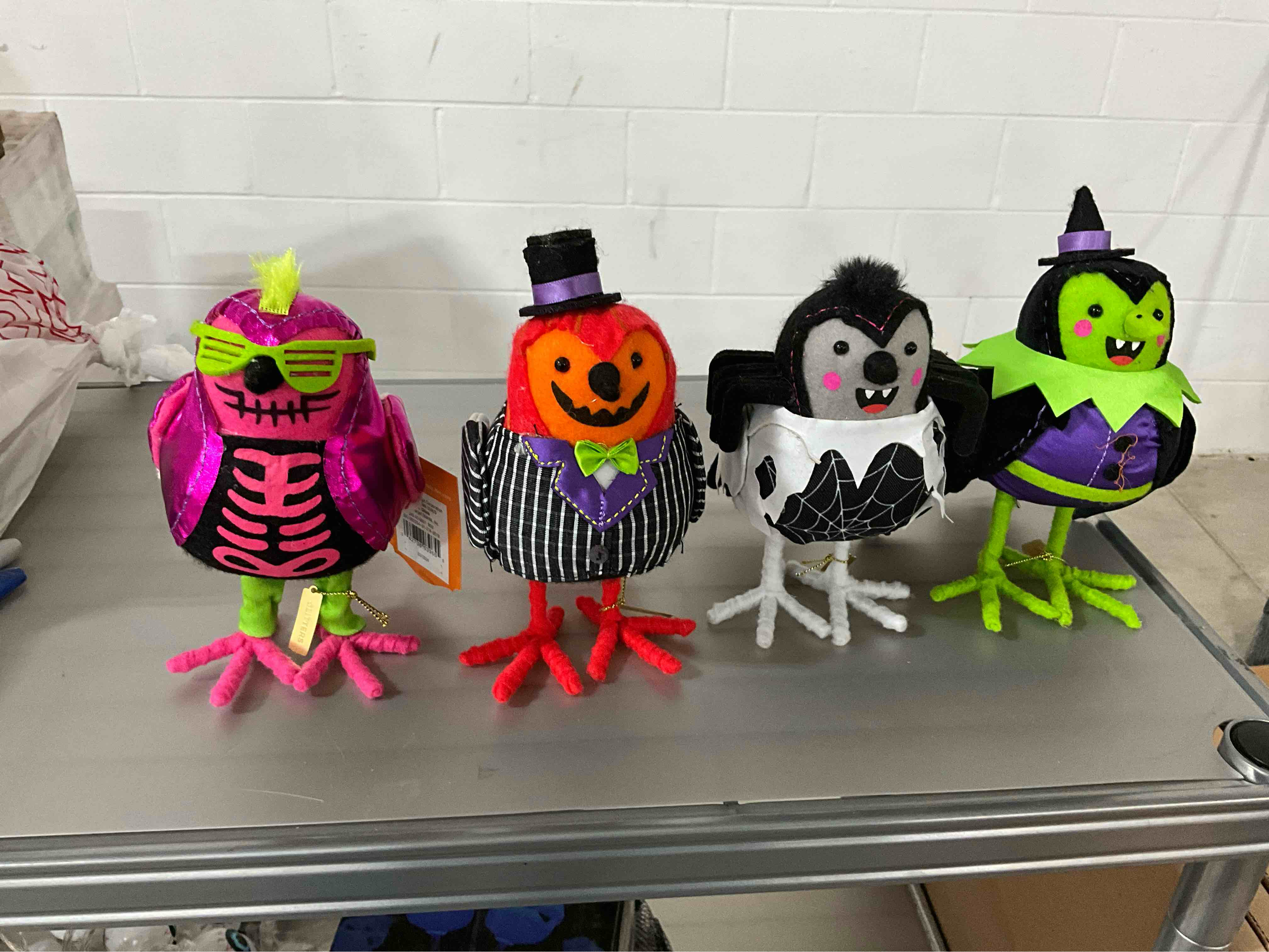 Assorted 3 piece Felt Bird Halloween Decorative Figurine (Skitter, Gourdon, Spellma, Glitter)