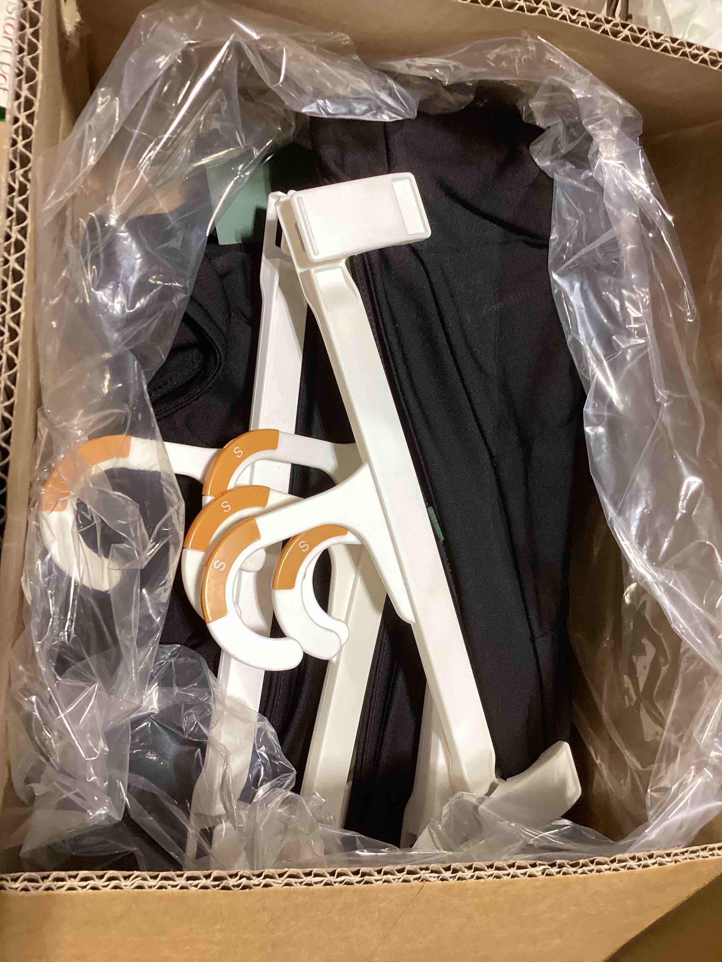 https://s3.amazonaws.com/lotting-images-prod/bidfta/BRN1783410_1752763770998.jpeg