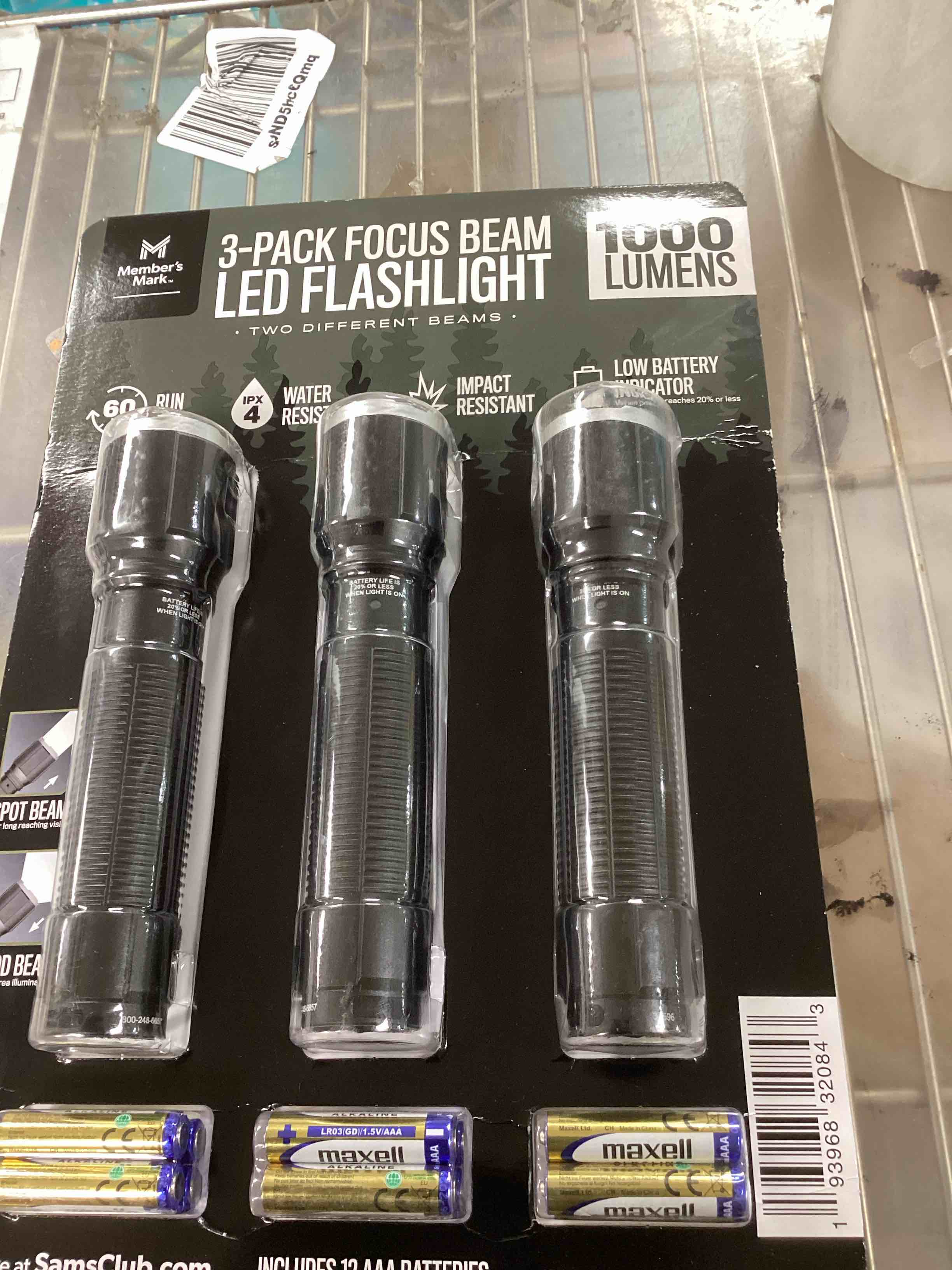 Member's Mark 1000 Lumen x 3 pk. LED Flashlights