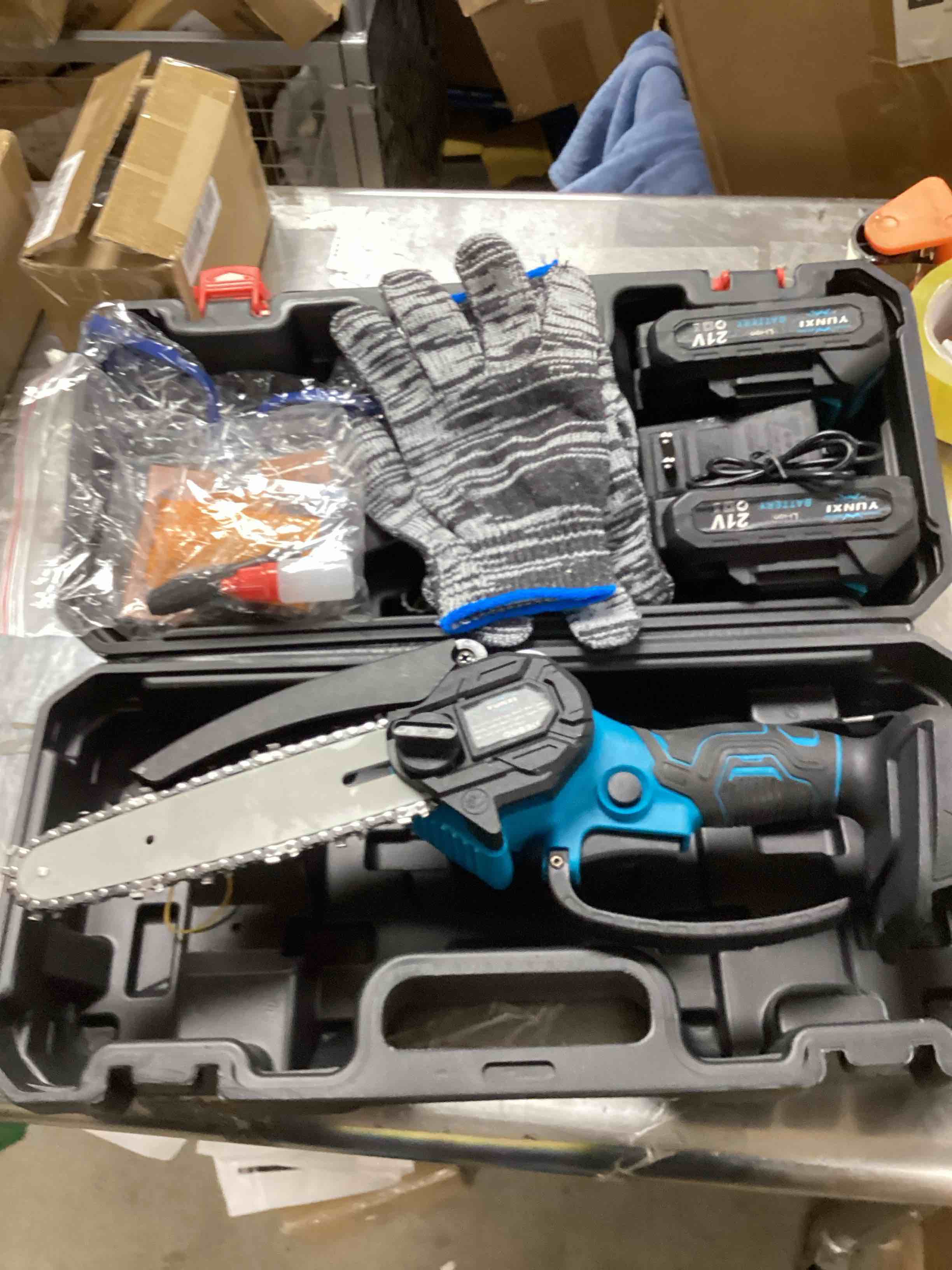 lithium charging chainsaw