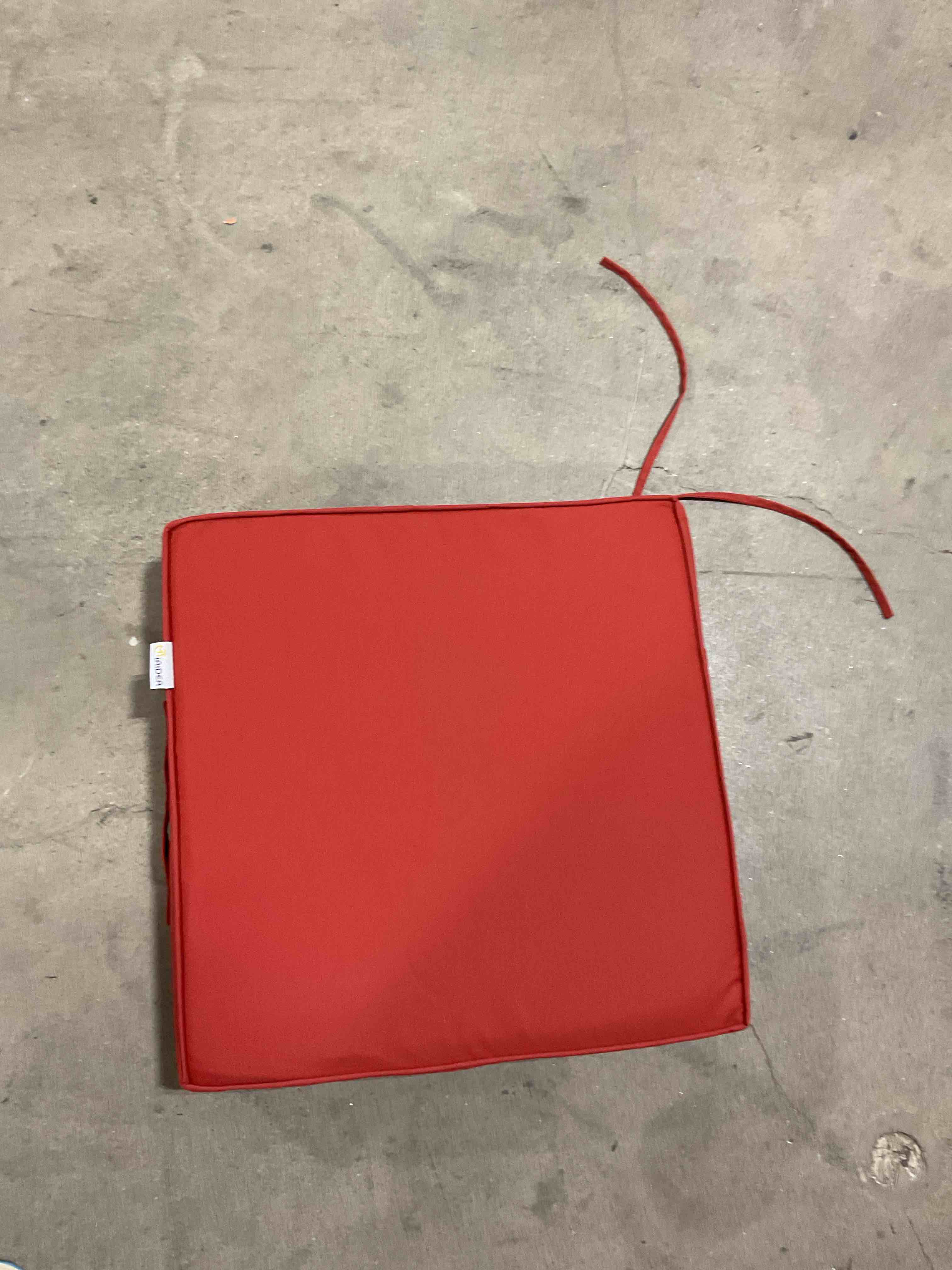 Miaidea brand maroon patio cushion