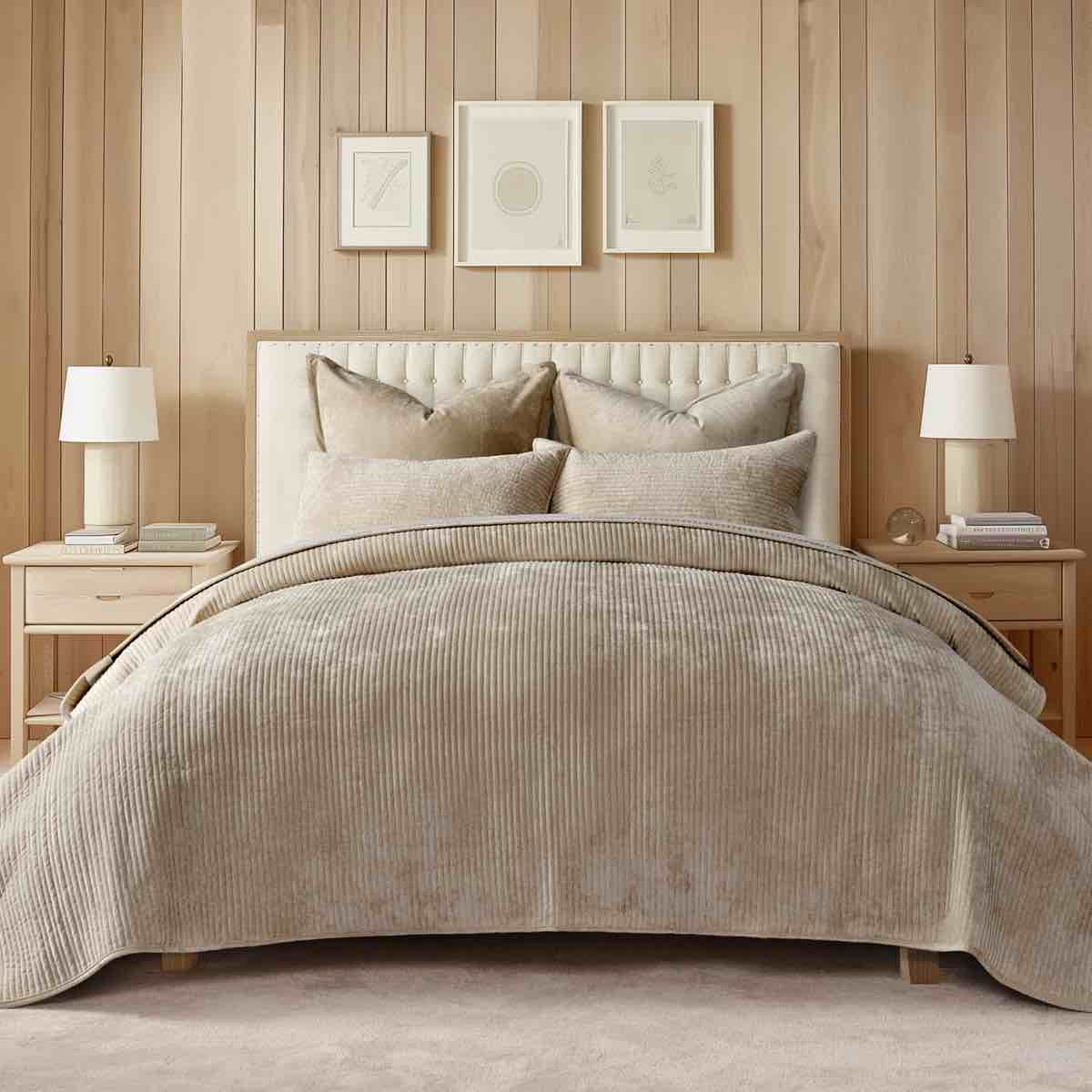 stripped channel velvet quilt set