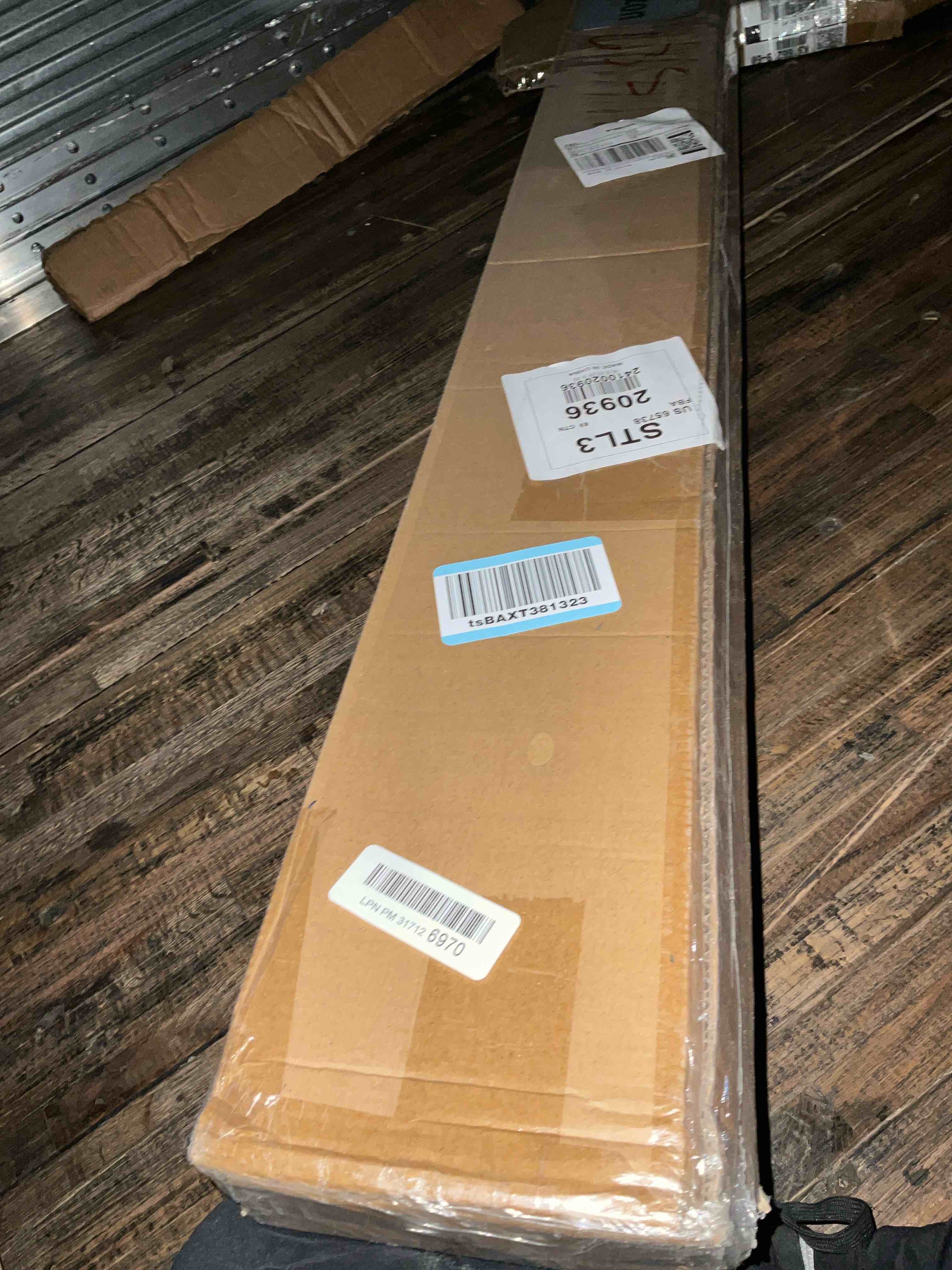 https://s3.amazonaws.com/lotting-images-prod/bidfta/BRN1786224_1760040438587.jpeg