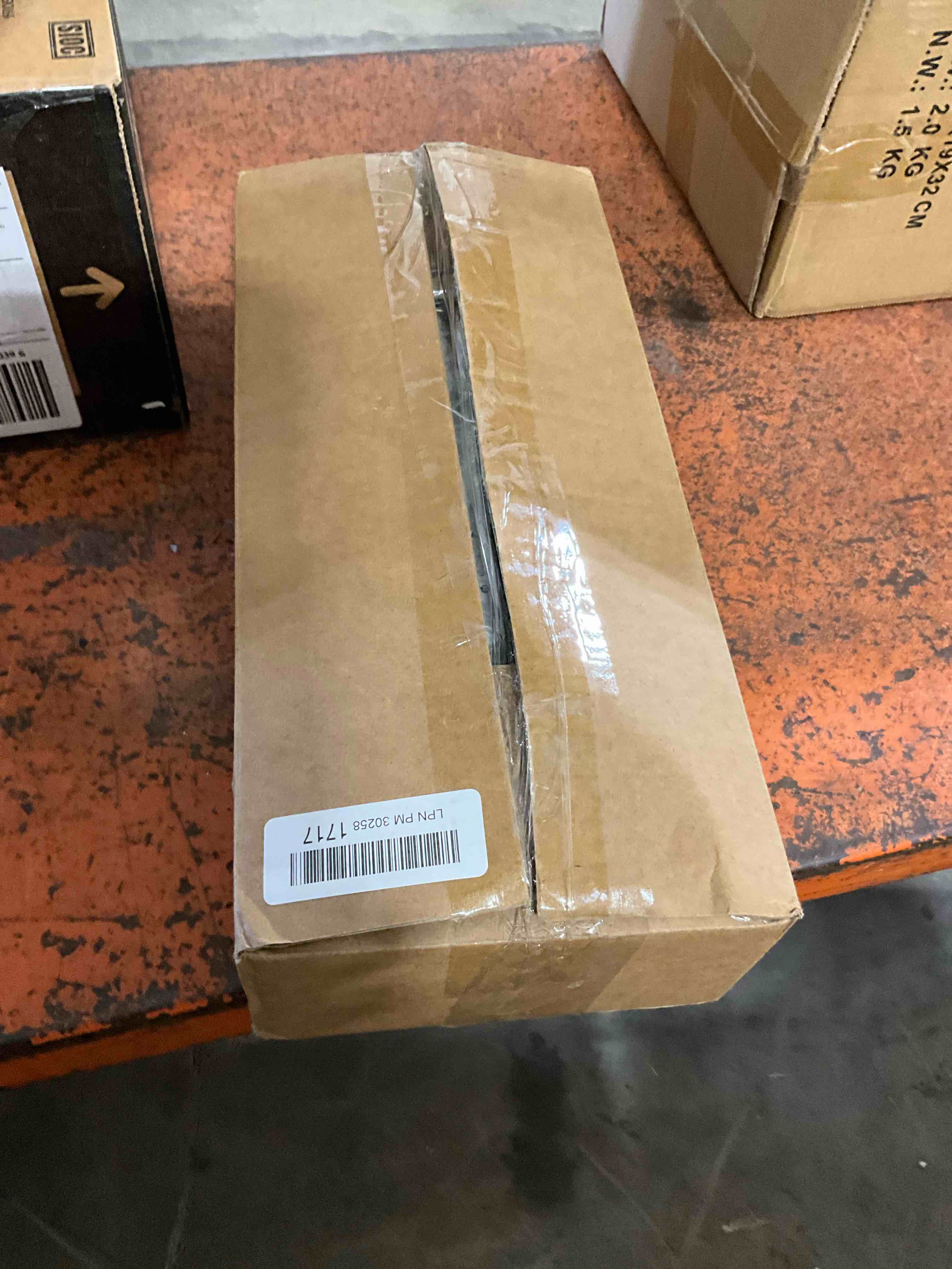 https://s3.amazonaws.com/lotting-images-prod/bidfta/BRN1786460_1760117196721.jpeg