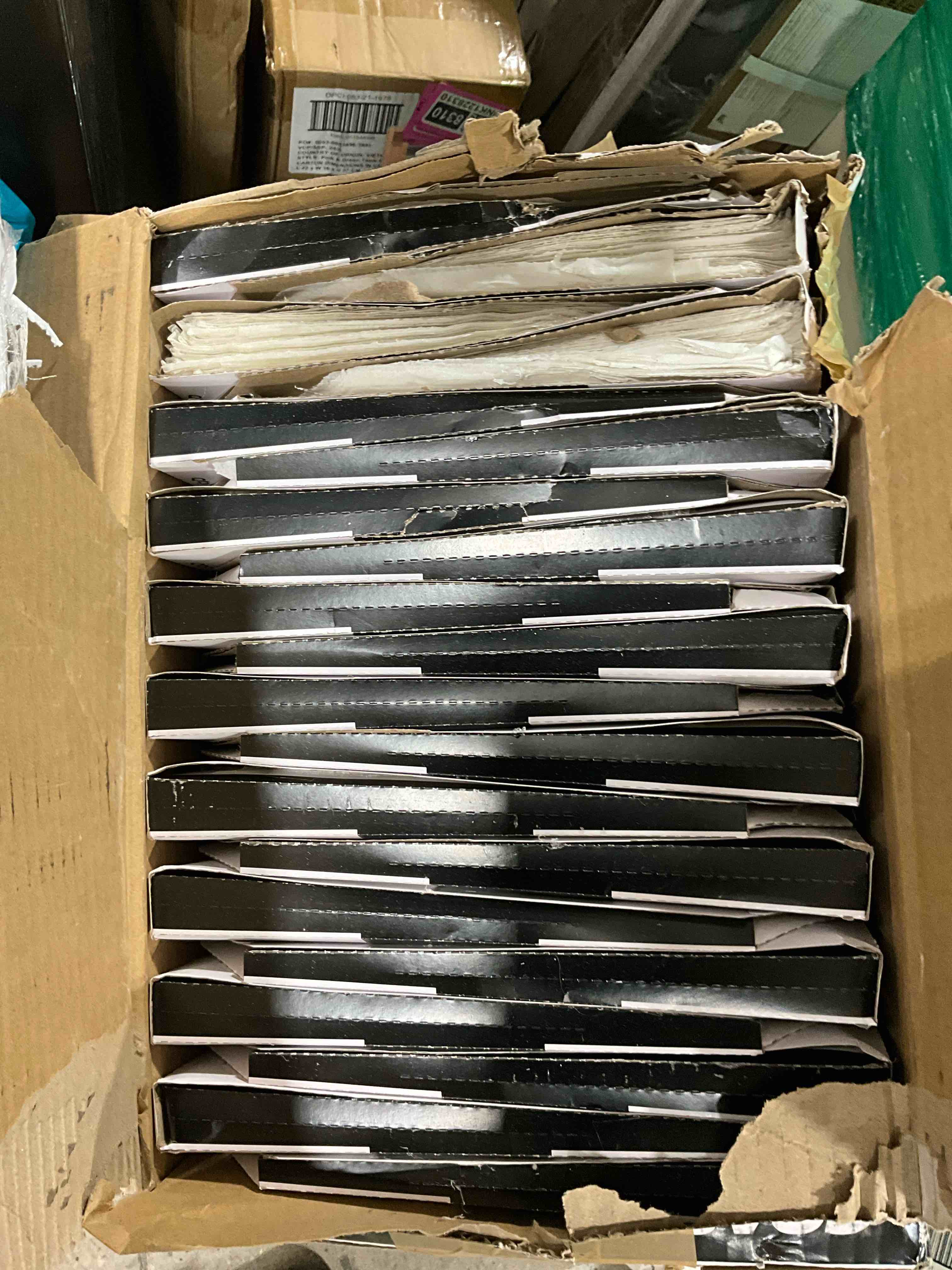 https://s3.amazonaws.com/lotting-images-prod/bidfta/BRN1786616_1760453967578.jpeg