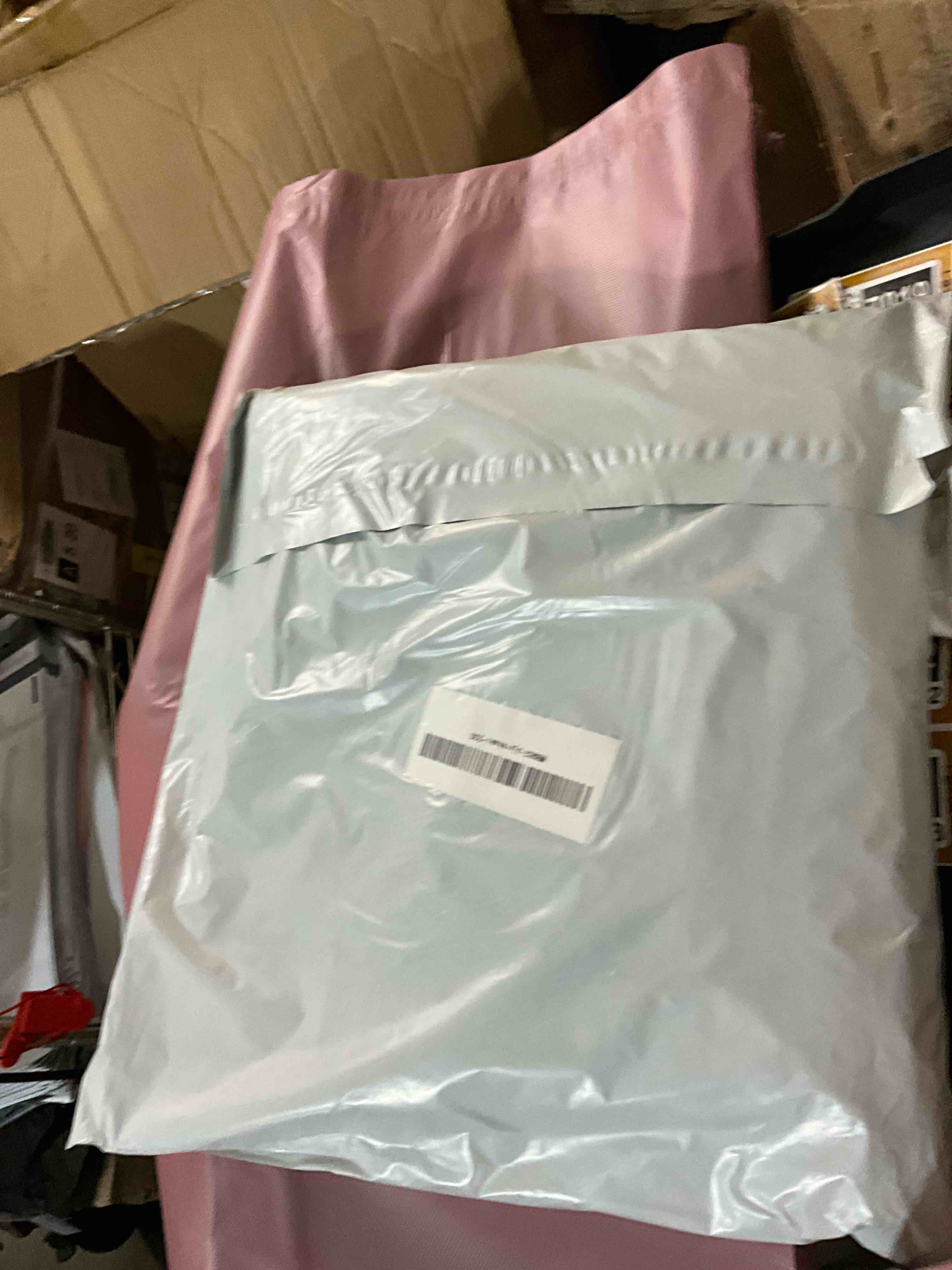 https://s3.amazonaws.com/lotting-images-prod/bidfta/BRN1786909_1760971054291.jpeg