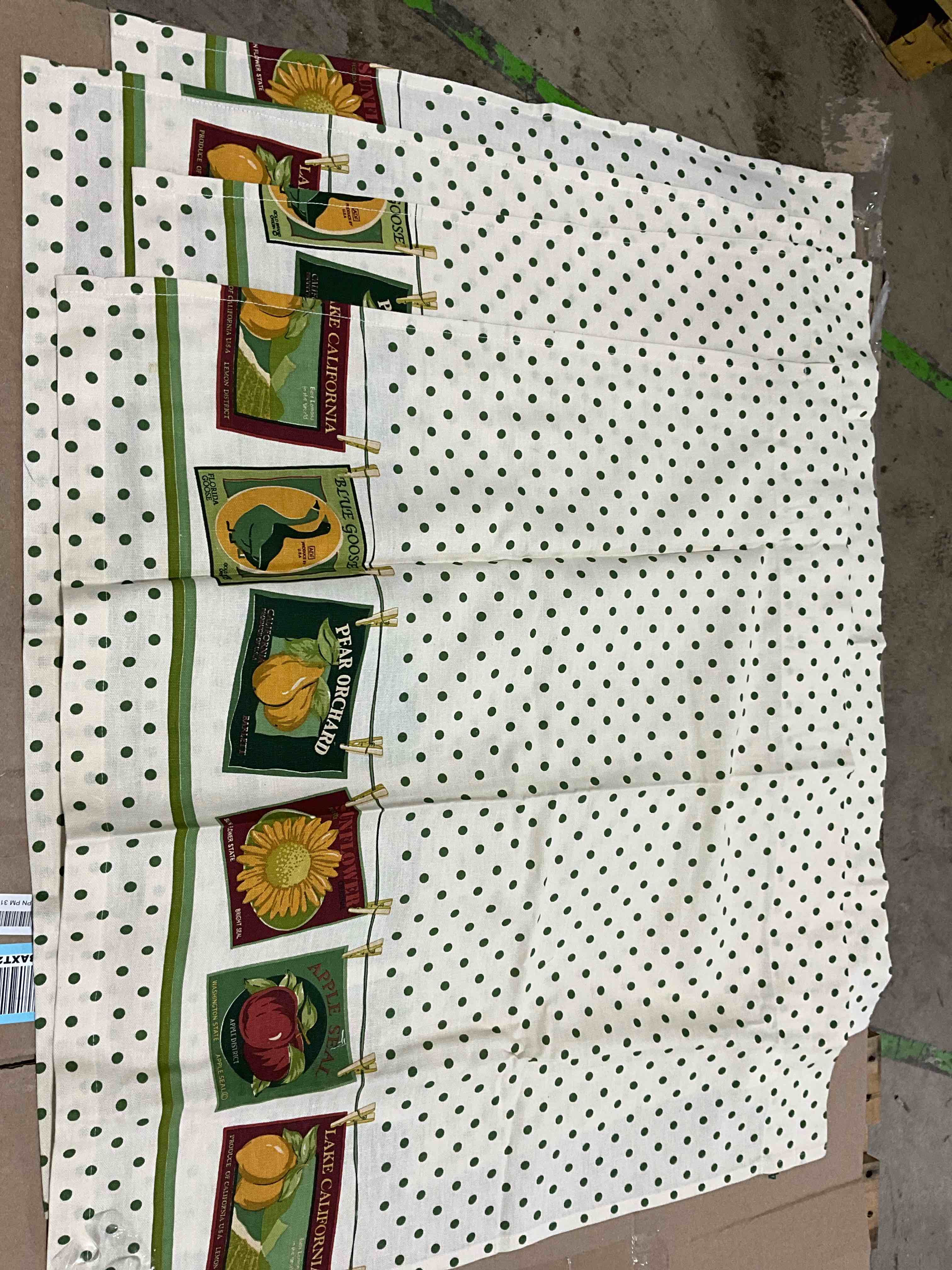 Saturday Knight Garden Seeds, Green Dotted Design, 9 Pc, (5 Square Curtains, 4 Long Short Curtains)