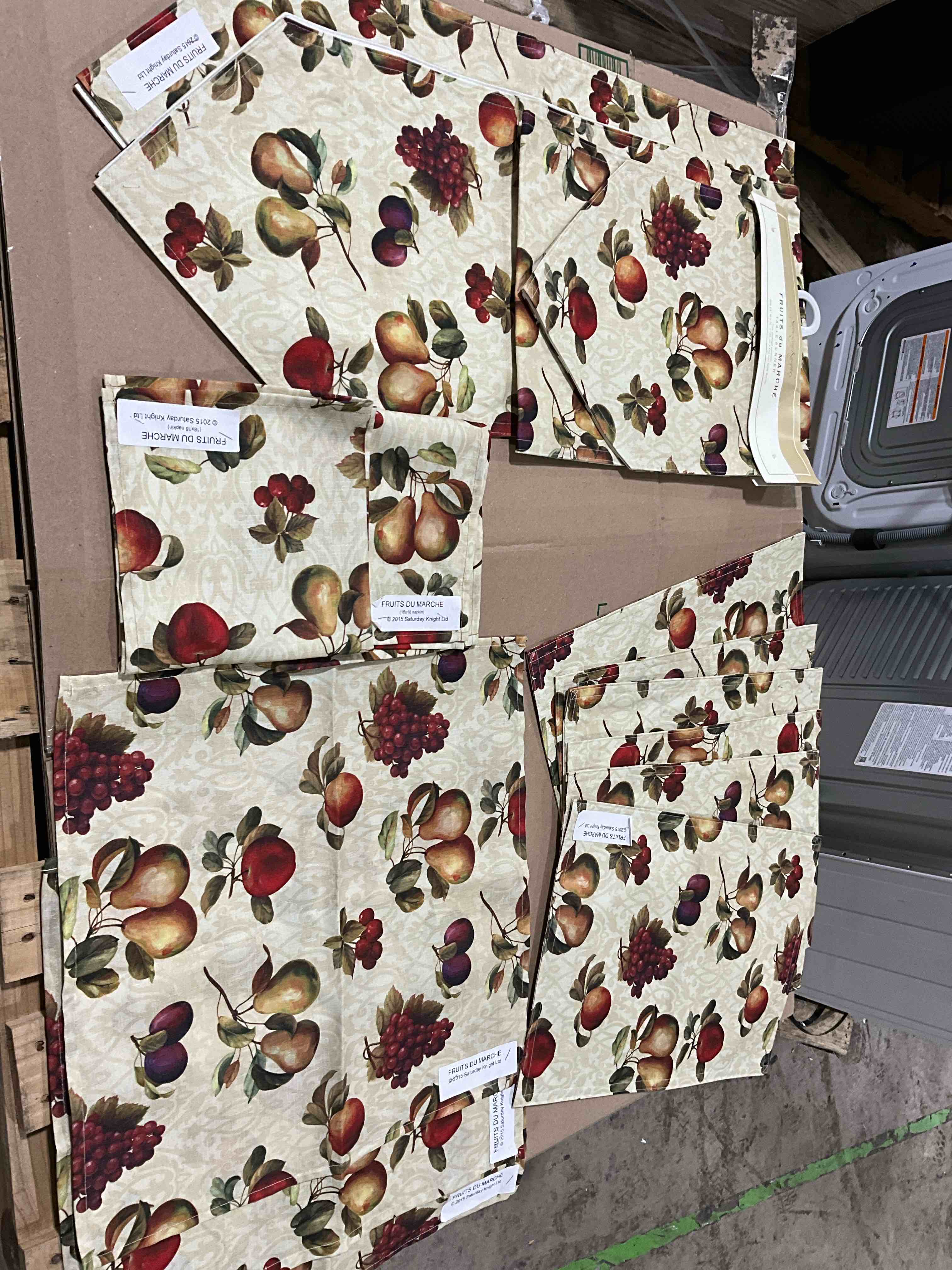 Saturday Knight Fruits Du Marche Fruit Desing, 7 Assorted Curtains, 3 Table Runners, 6 Table Cloths, 5 Napkins, 21pc total