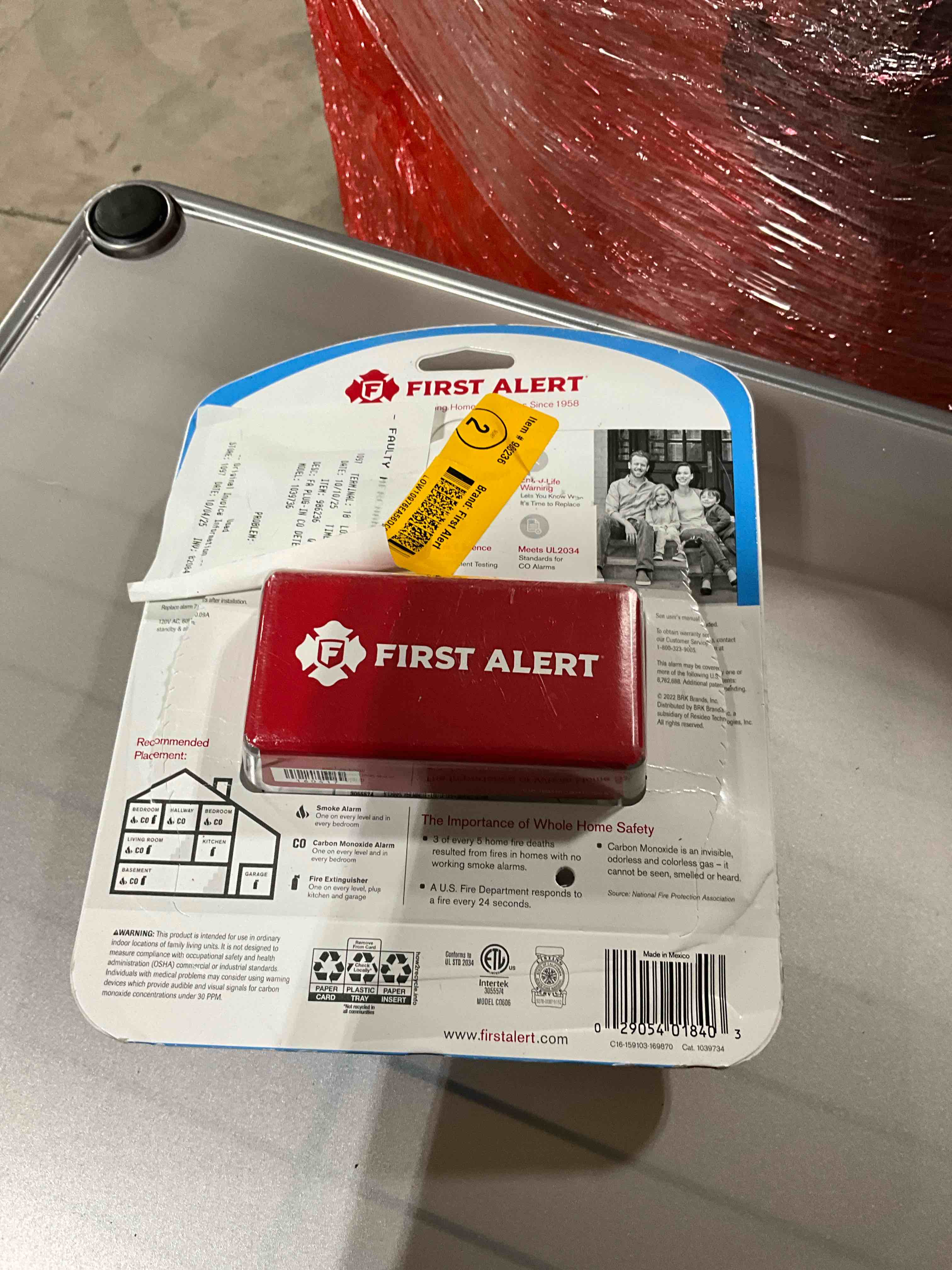 First Alert FAT1039734 Plug-in Carbon Monoxide Alarm with Battery Backup, 8.50" x 6.75" x 2.25"