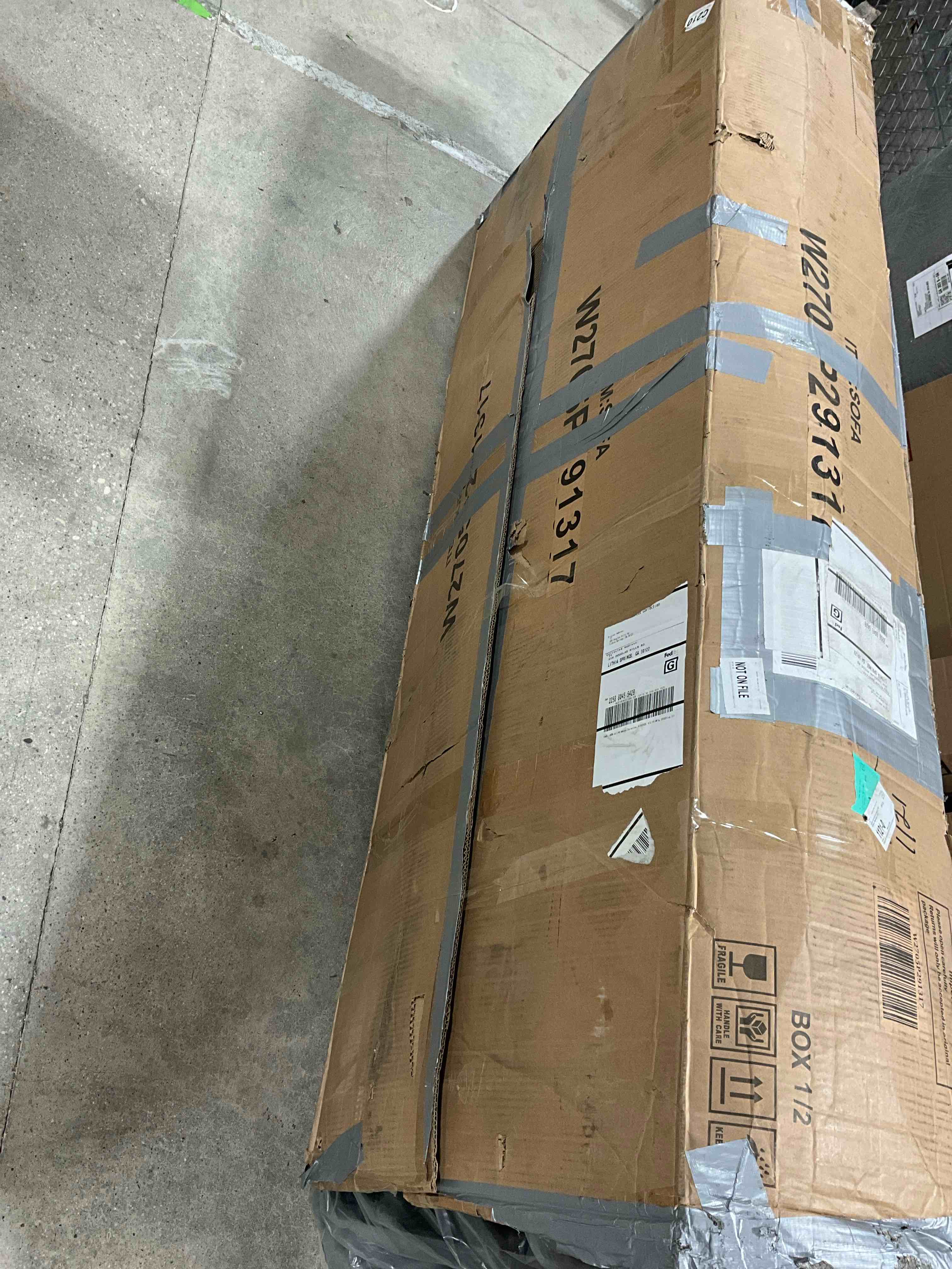 Barton Sofa 60” GRAY INCOMPLETE 