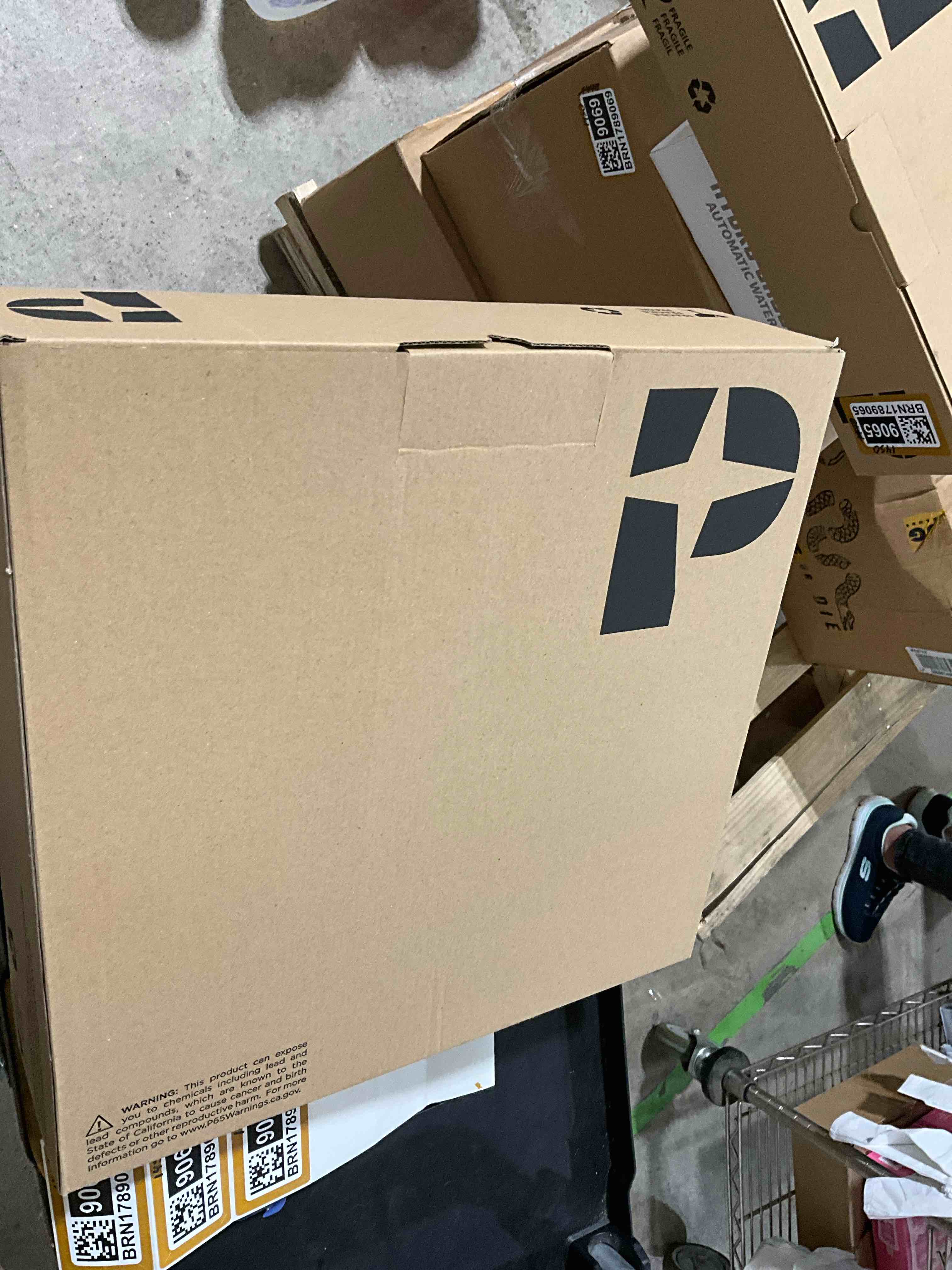 https://s3.amazonaws.com/lotting-images-prod/bidfta/BRN1789064_1755182271045.jpeg