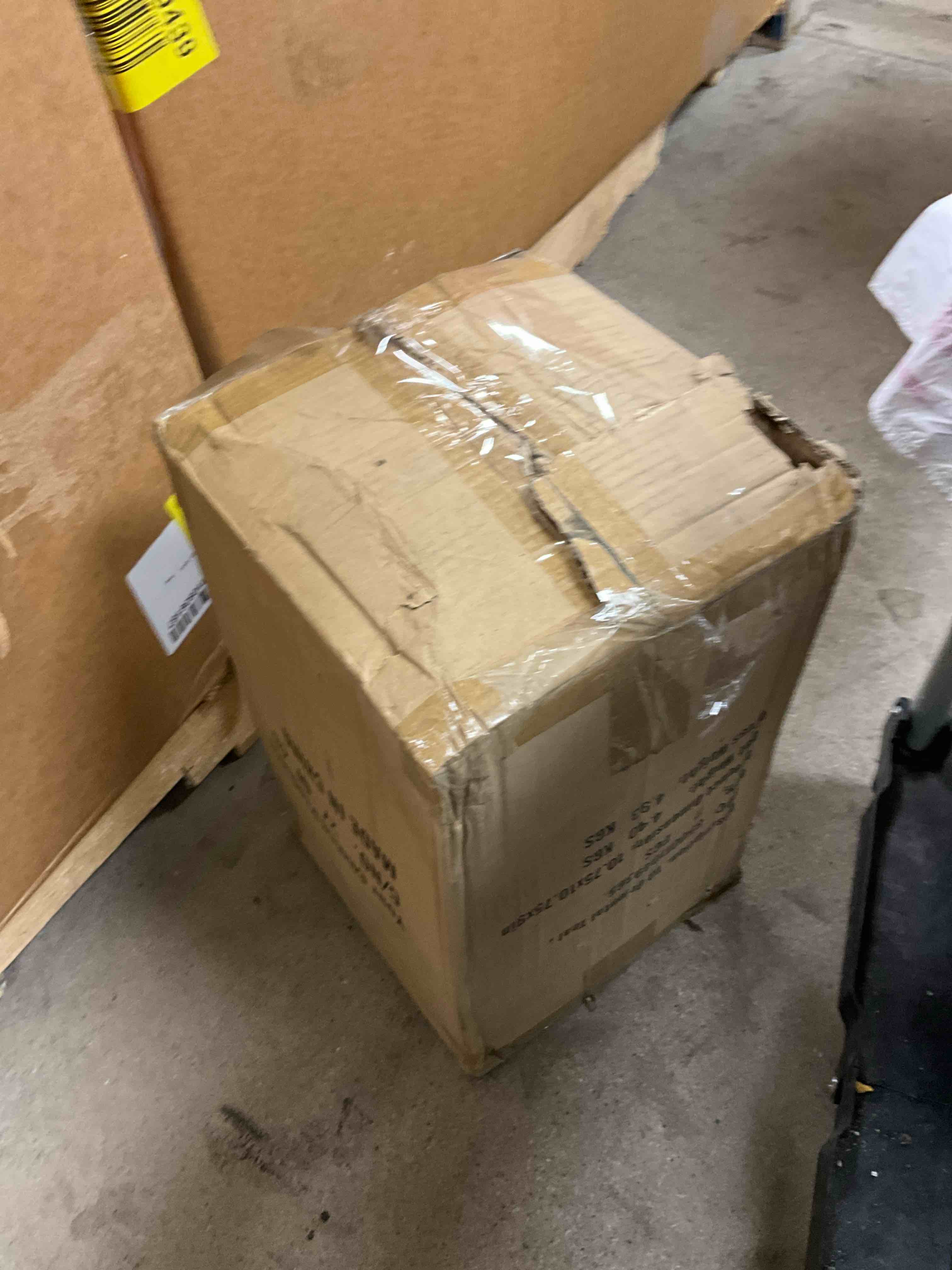 https://s3.amazonaws.com/lotting-images-prod/bidfta/BRN1789439_1755699751625.jpeg