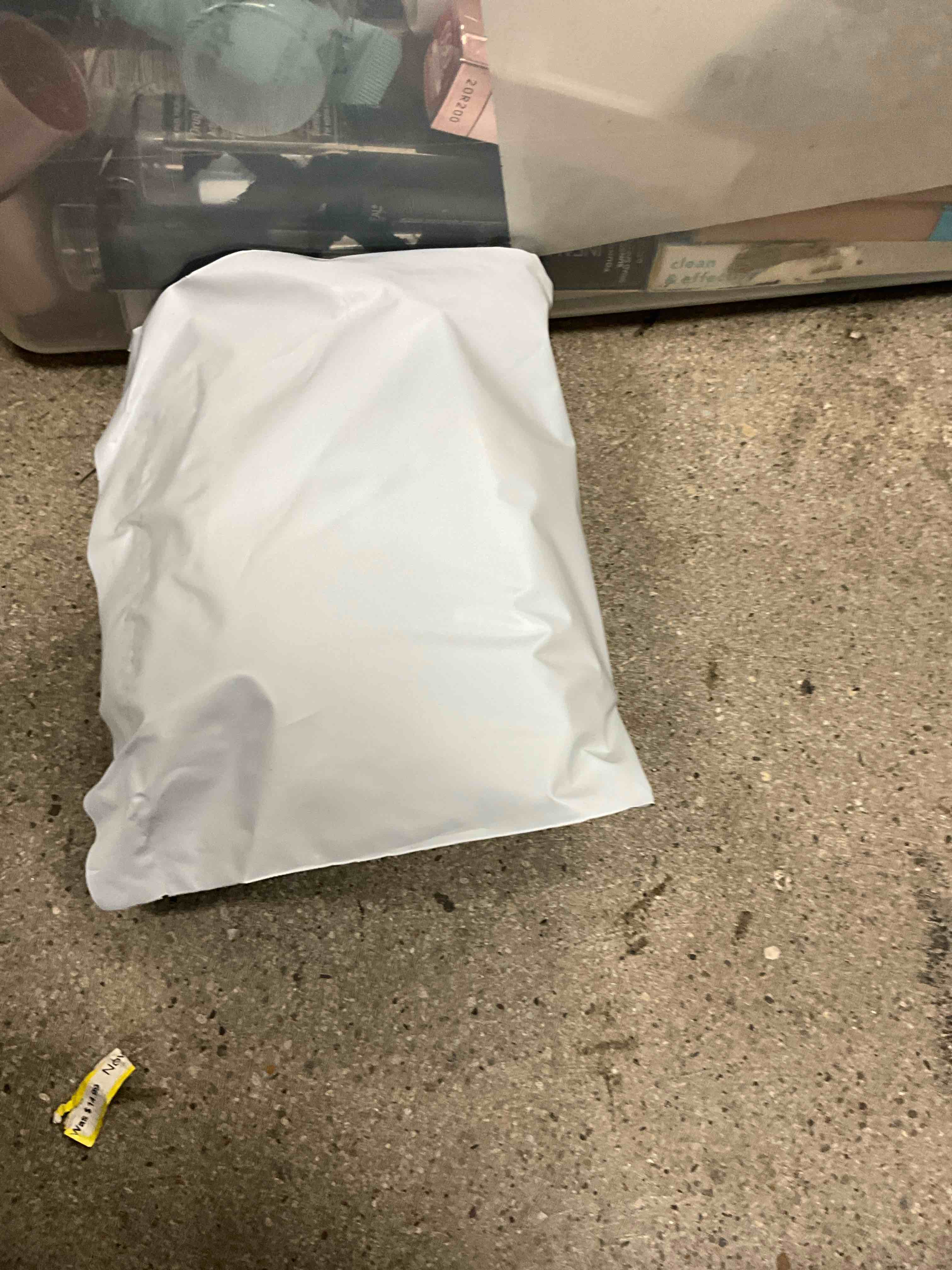 https://s3.amazonaws.com/lotting-images-prod/bidfta/BRN1789716_1755872850973.jpeg