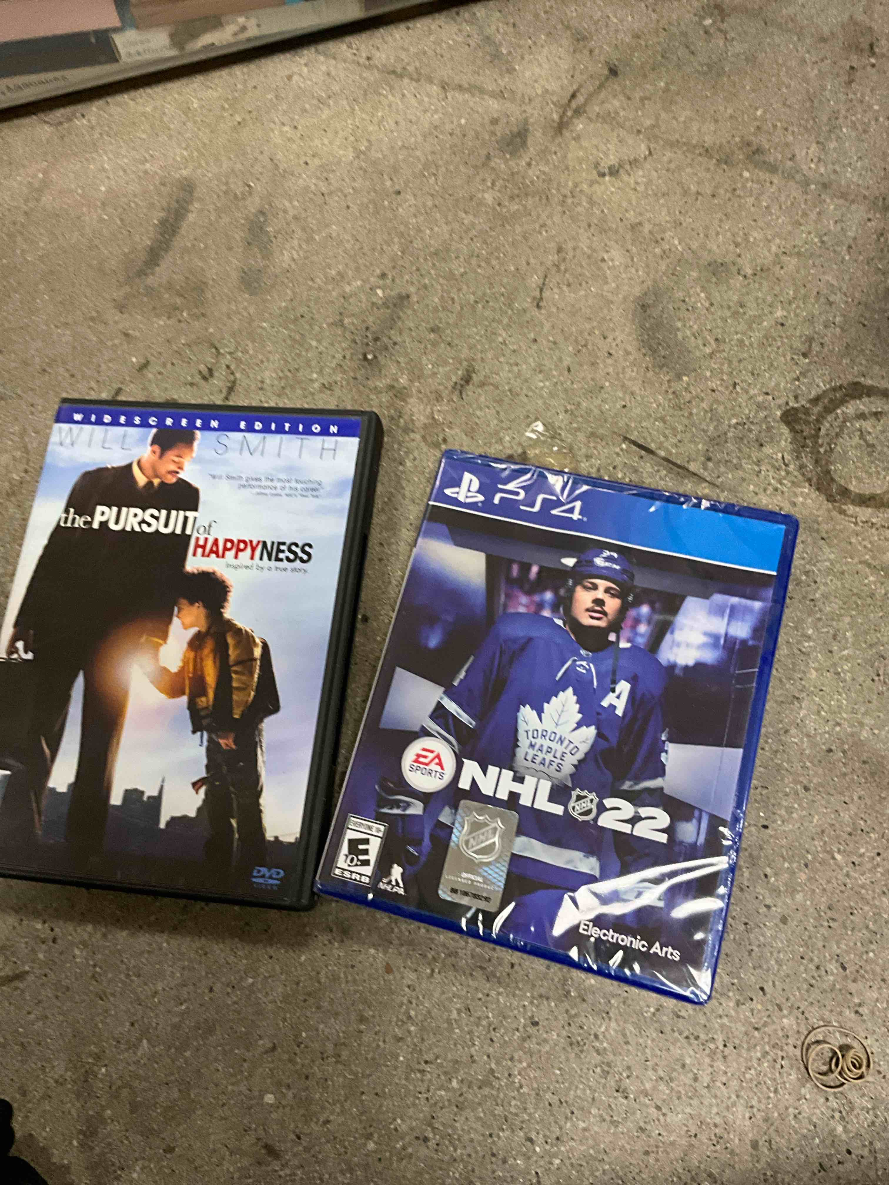 Assorted CD Movie And Game