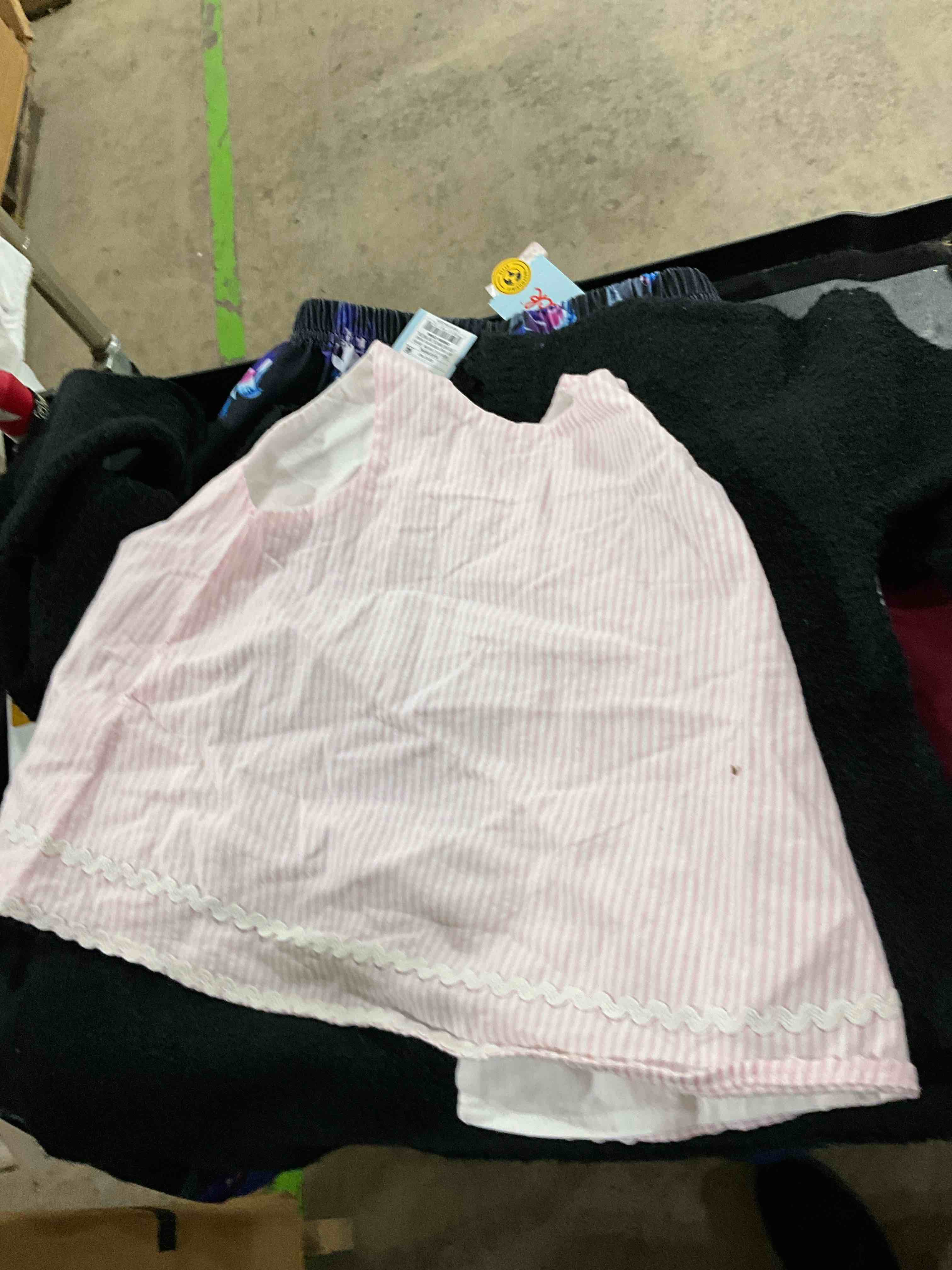https://s3.amazonaws.com/lotting-images-prod/bidfta/BRN1789843_1756390759870.jpeg