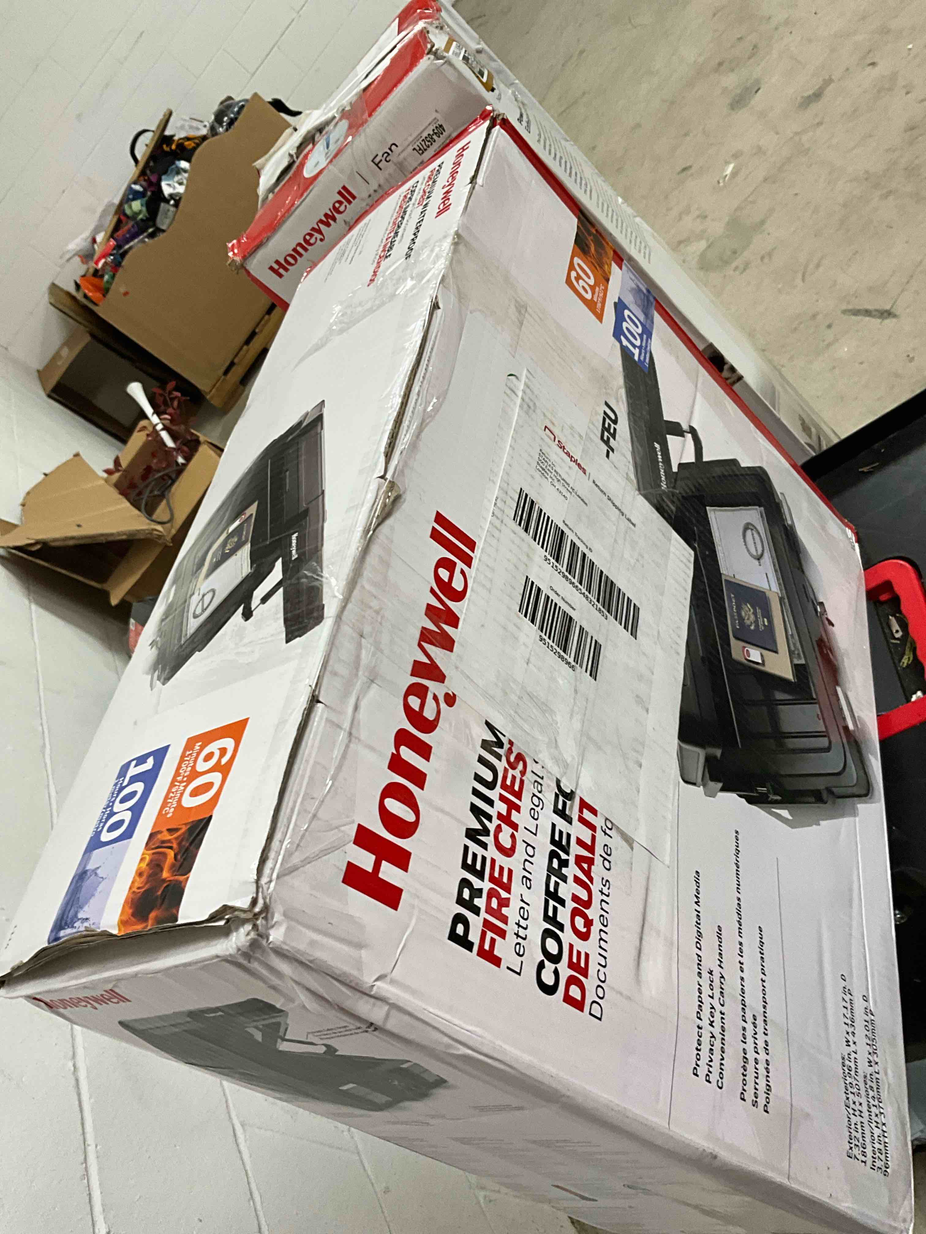 https://s3.amazonaws.com/lotting-images-prod/bidfta/BRN1789885_1756218586985.jpeg
