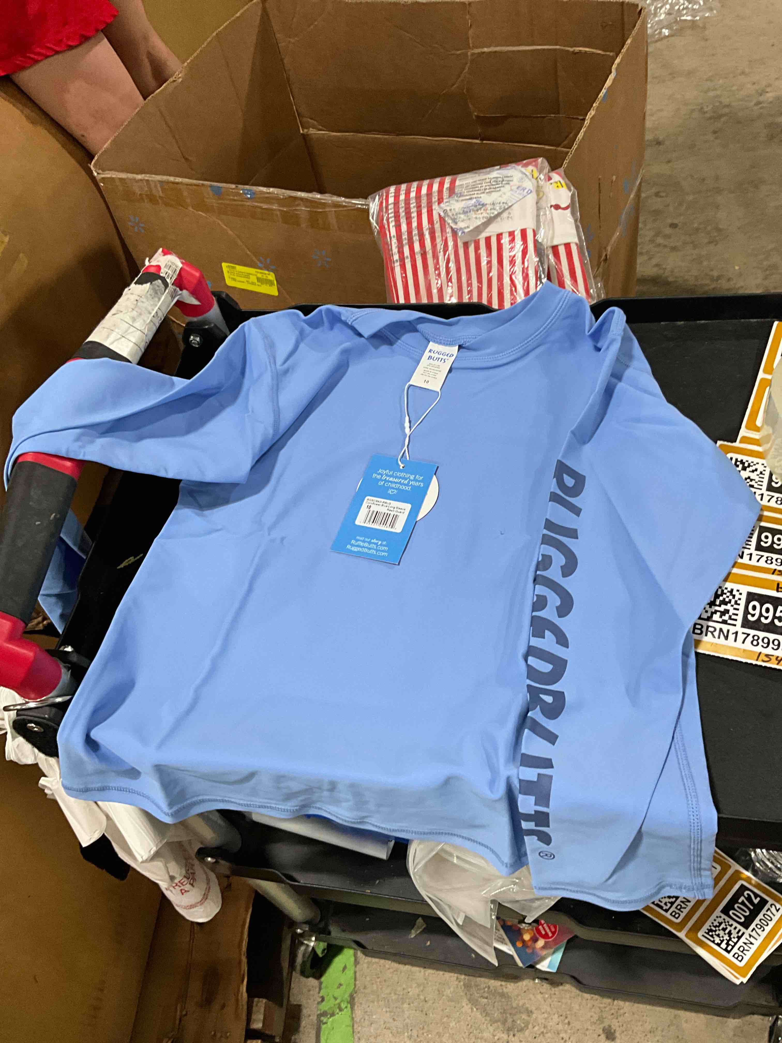 https://s3.amazonaws.com/lotting-images-prod/bidfta/BRN1789957_1756476902638.jpeg