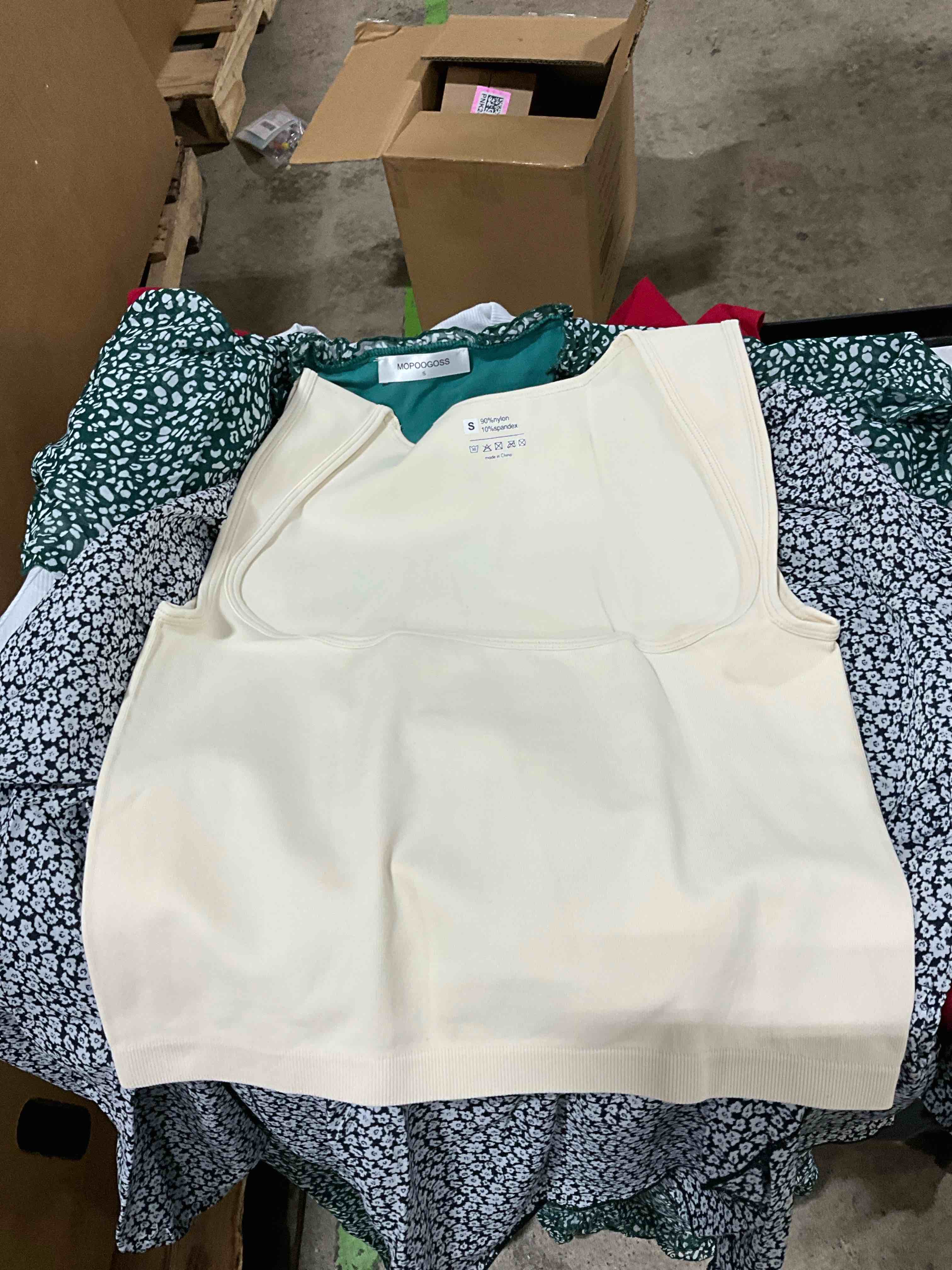 https://s3.amazonaws.com/lotting-images-prod/bidfta/BRN1789959_1756477339970.jpeg