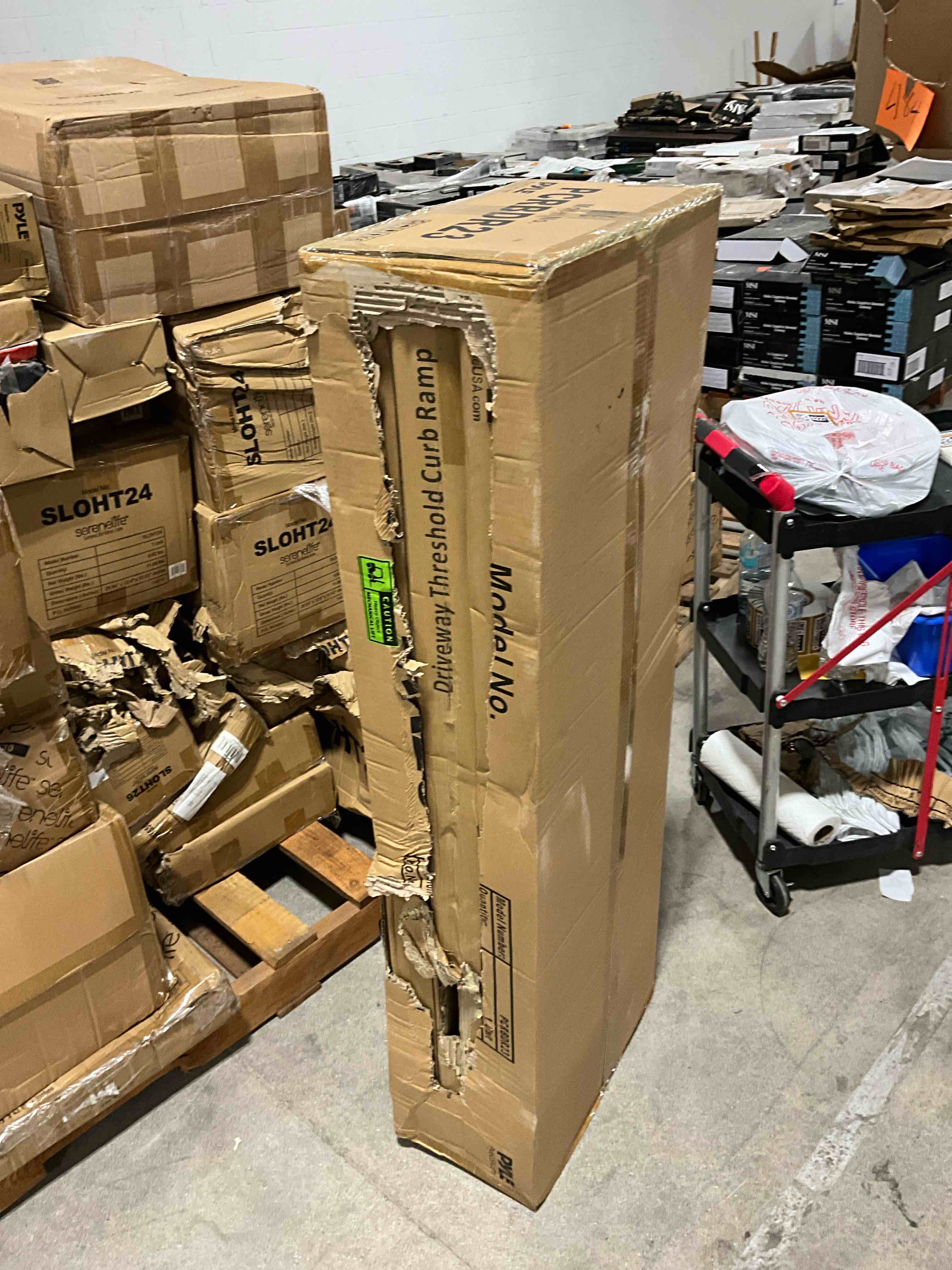 https://s3.amazonaws.com/lotting-images-prod/bidfta/BRN1790224_1756828509255.jpeg