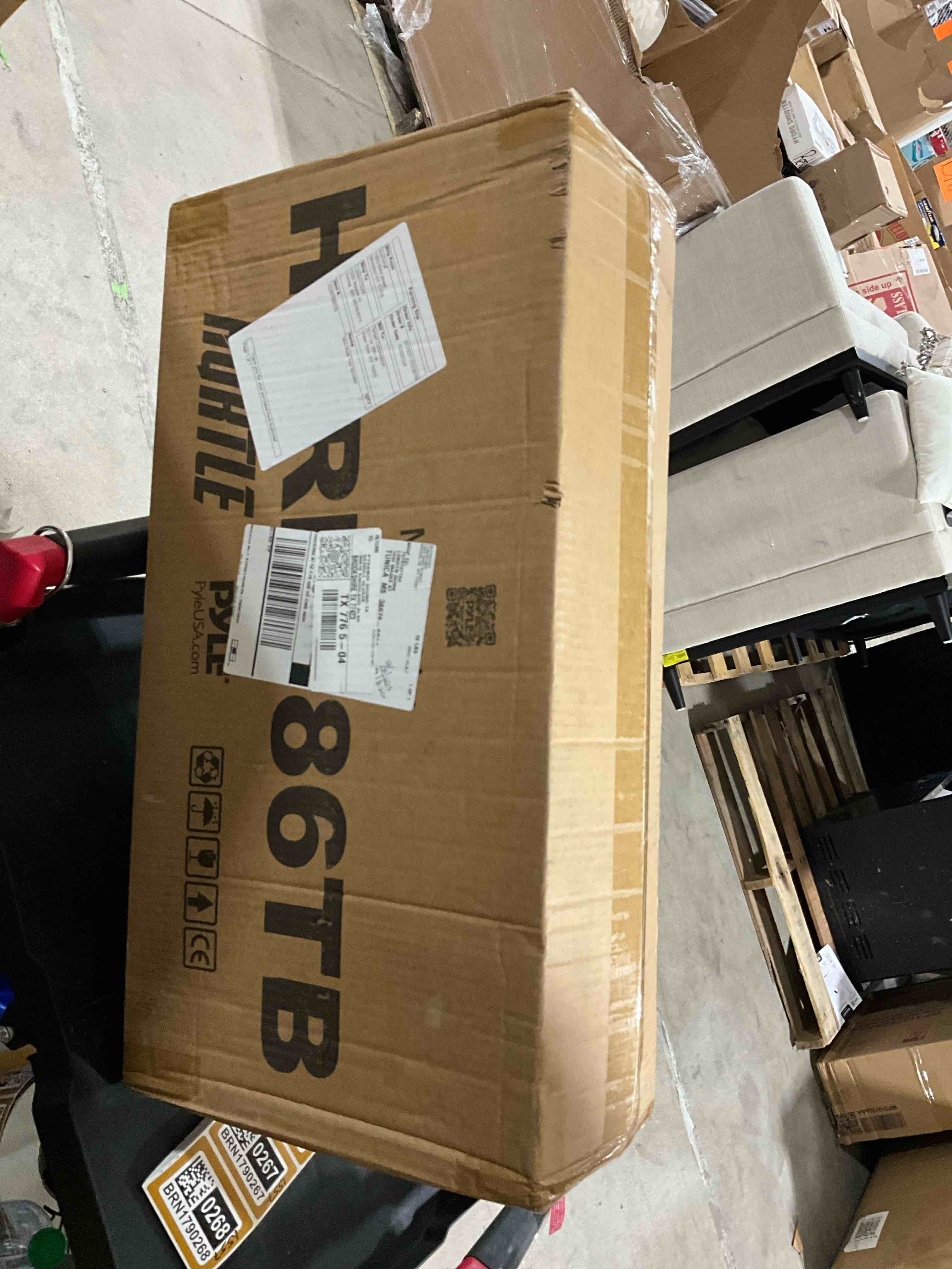 https://s3.amazonaws.com/lotting-images-prod/bidfta/BRN1790273_1756821535073.jpeg