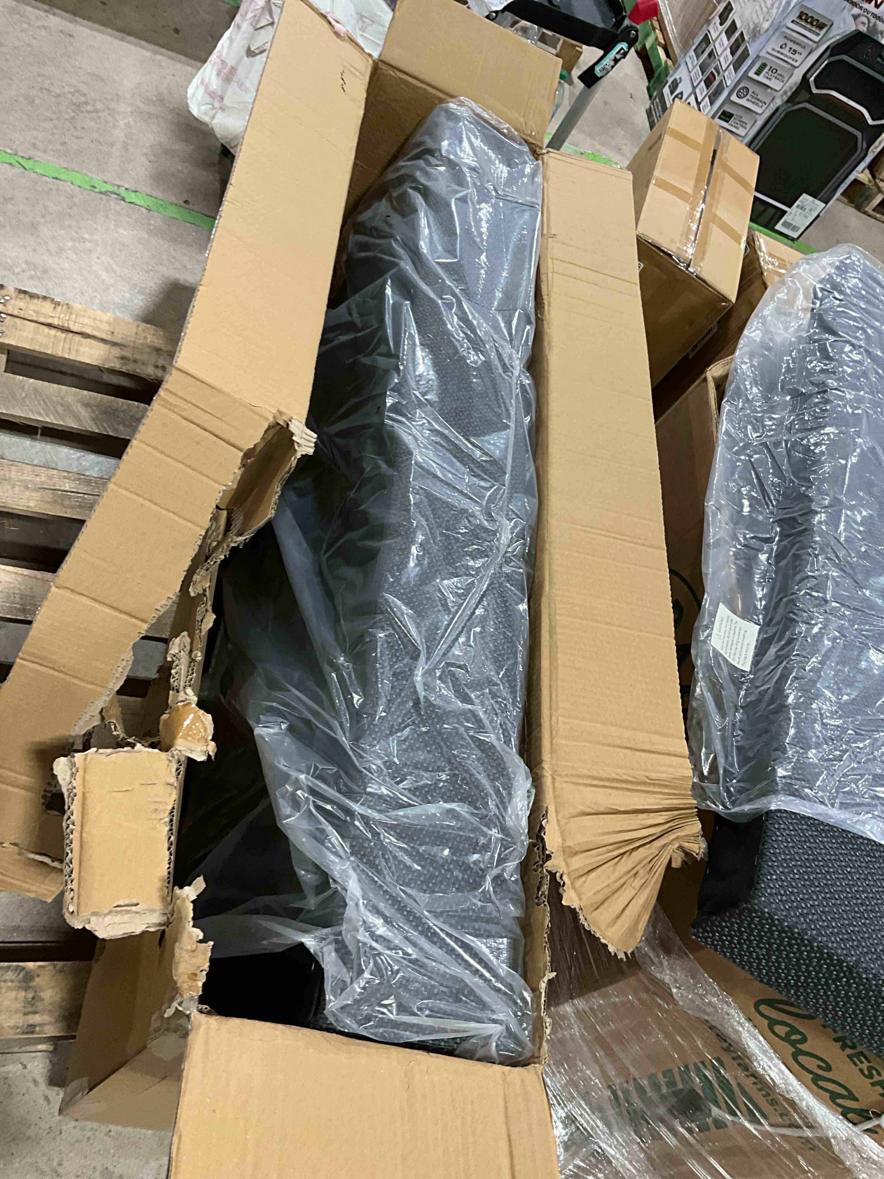 https://s3.amazonaws.com/lotting-images-prod/bidfta/BRN1790295_1756847568044.jpeg