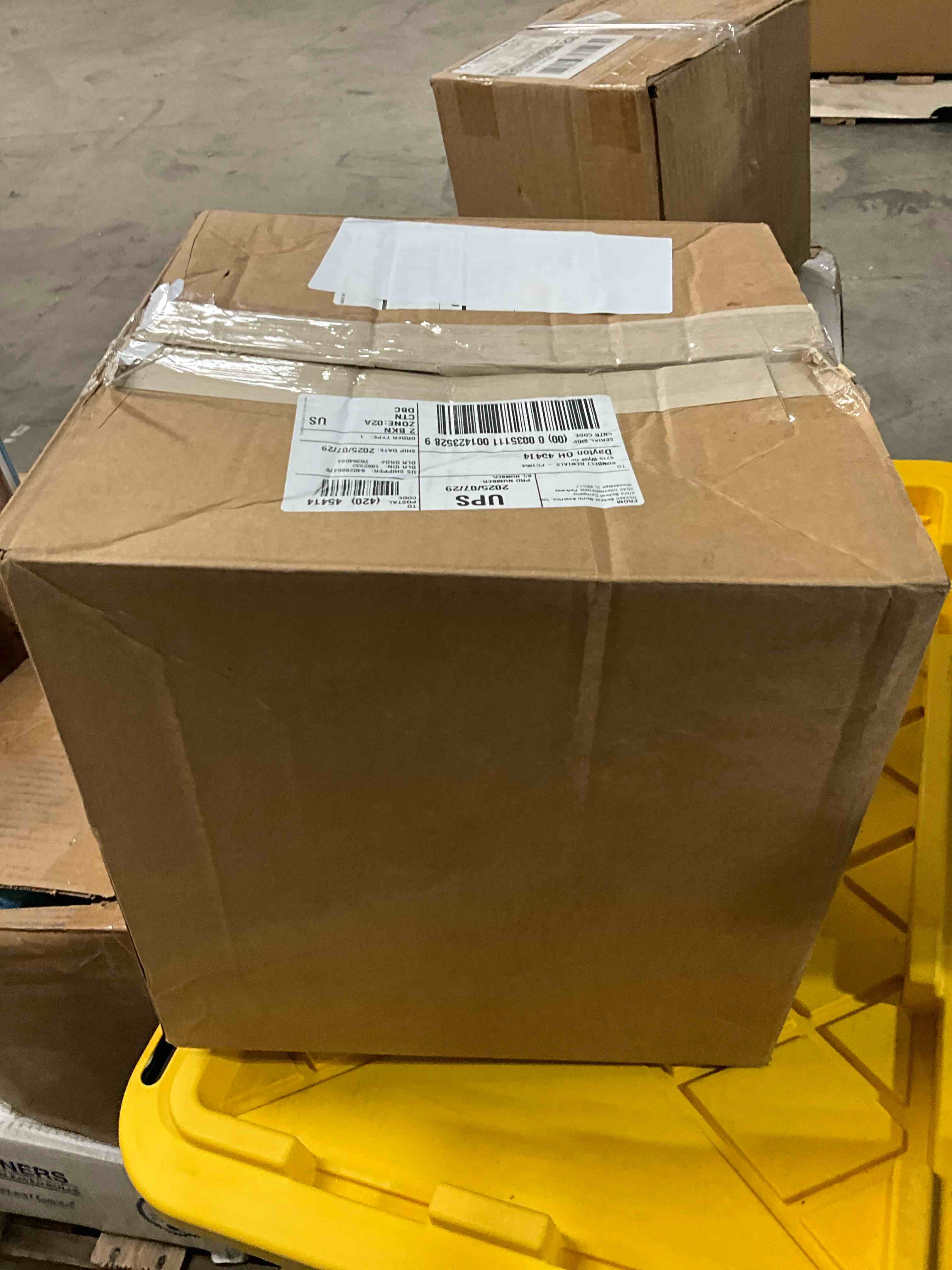 https://s3.amazonaws.com/lotting-images-prod/bidfta/BRN1790399_1757016336326.jpeg