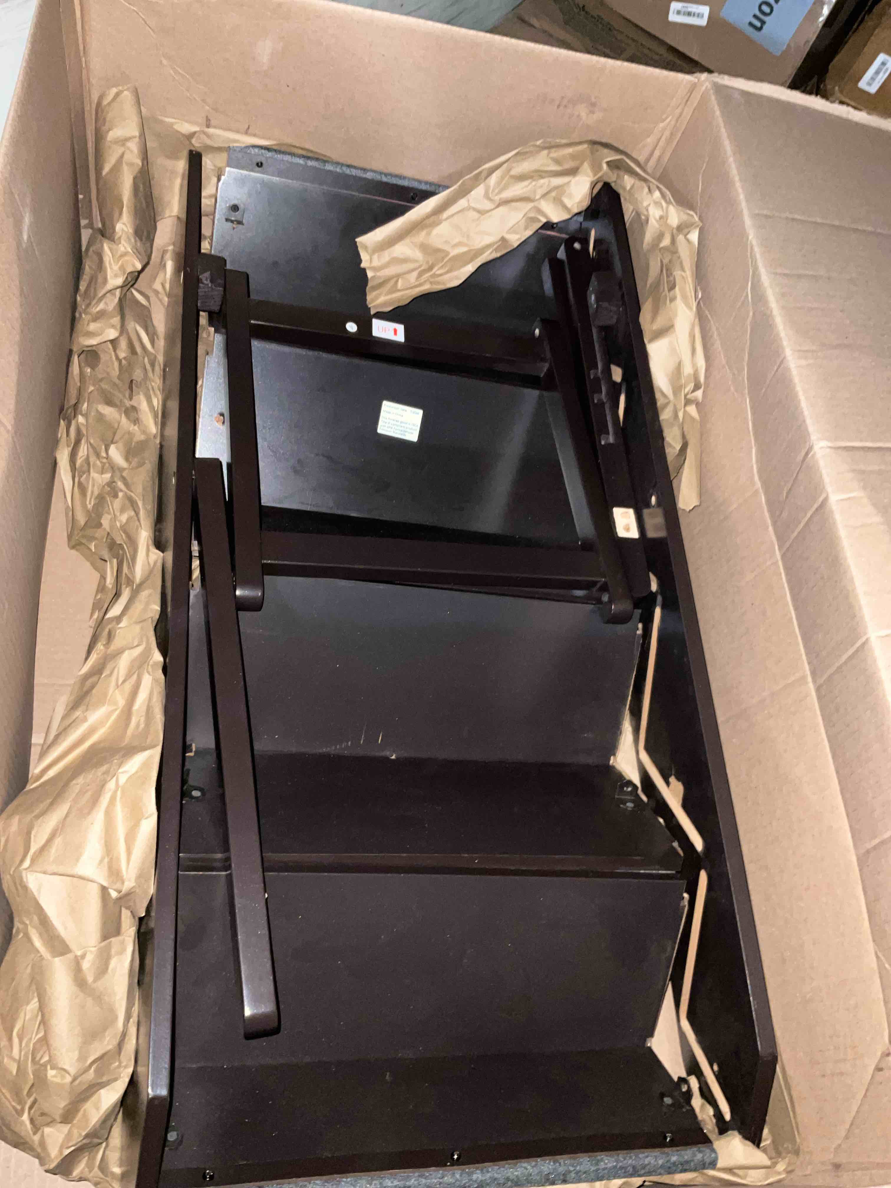 https://s3.amazonaws.com/lotting-images-prod/bidfta/BRN1790700_1757345443600.jpeg