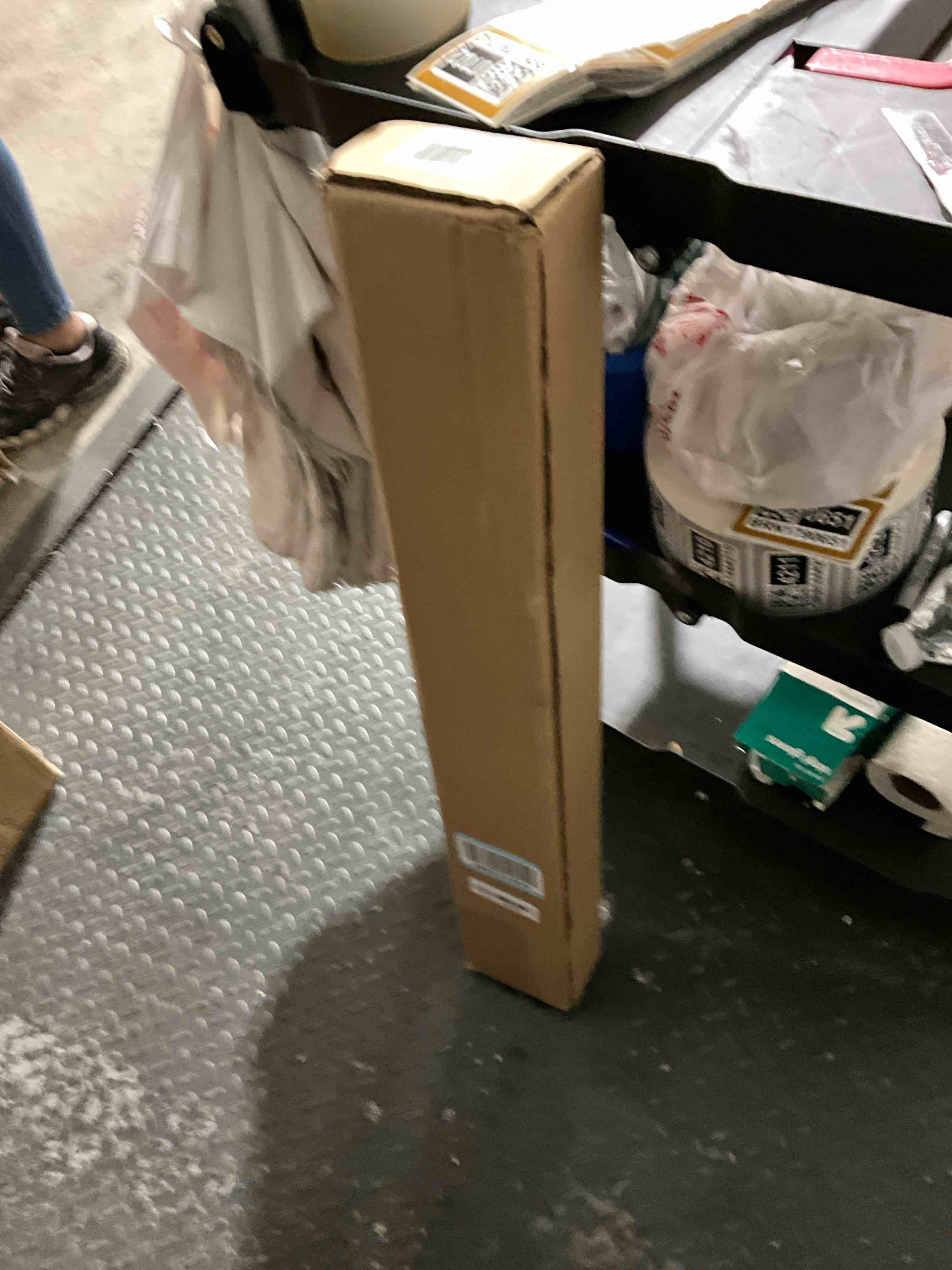 https://s3.amazonaws.com/lotting-images-prod/bidfta/BRN1790702_1757344742479.jpeg