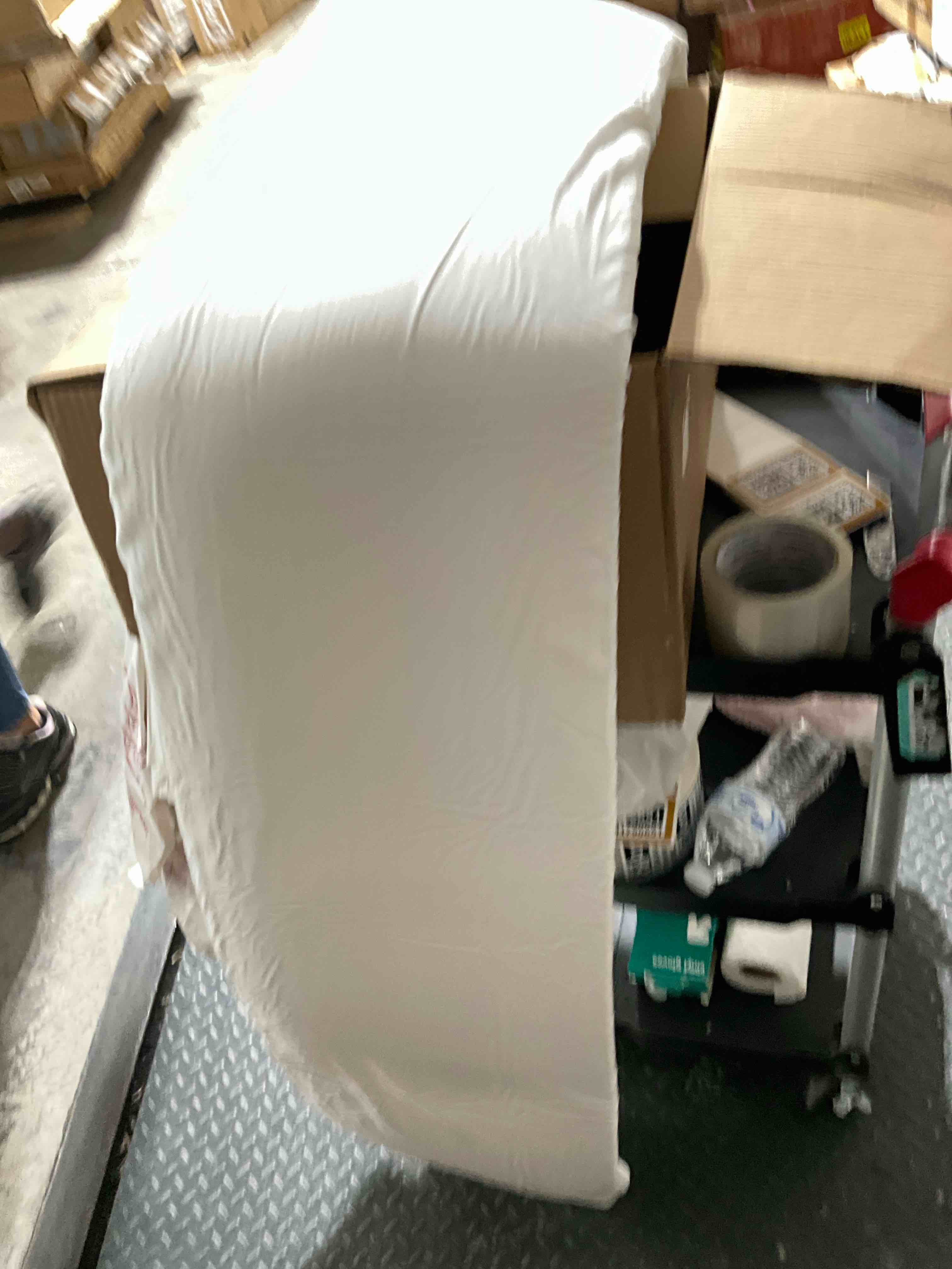 Vekkia Long Cushion