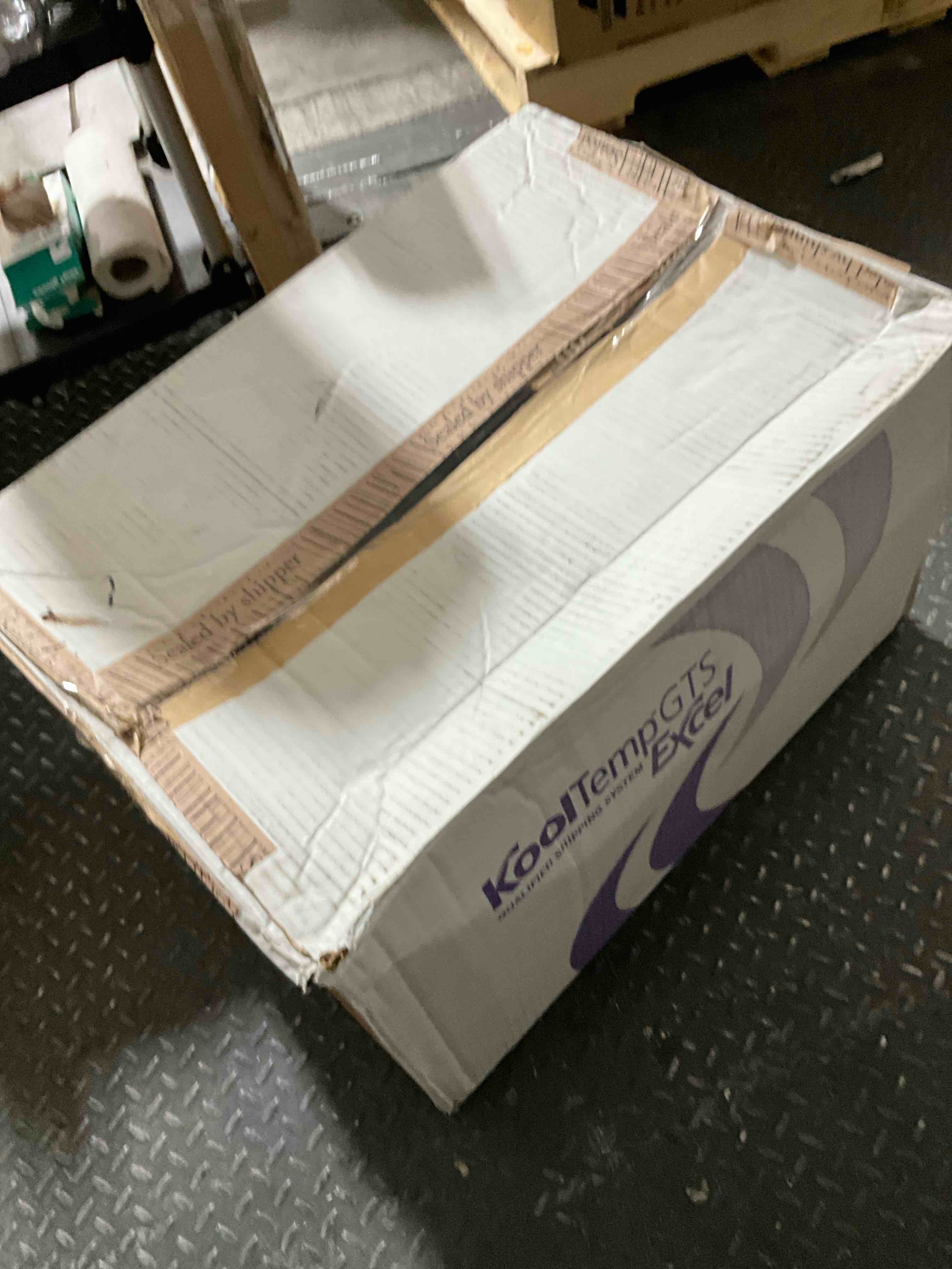 https://s3.amazonaws.com/lotting-images-prod/bidfta/BRN1790716_1757341411767.jpeg