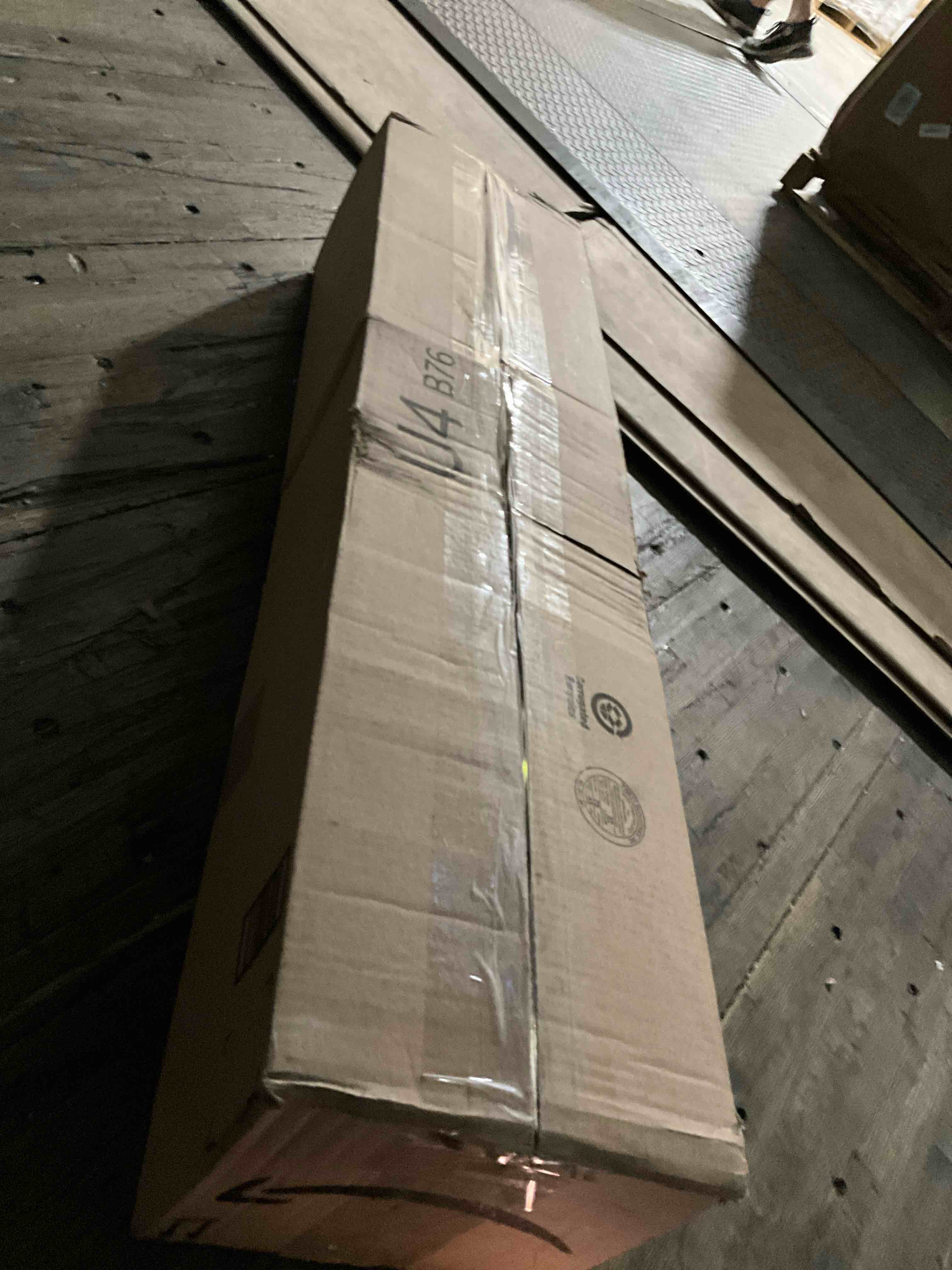 https://s3.amazonaws.com/lotting-images-prod/bidfta/BRN1790757_1757428095425.jpeg