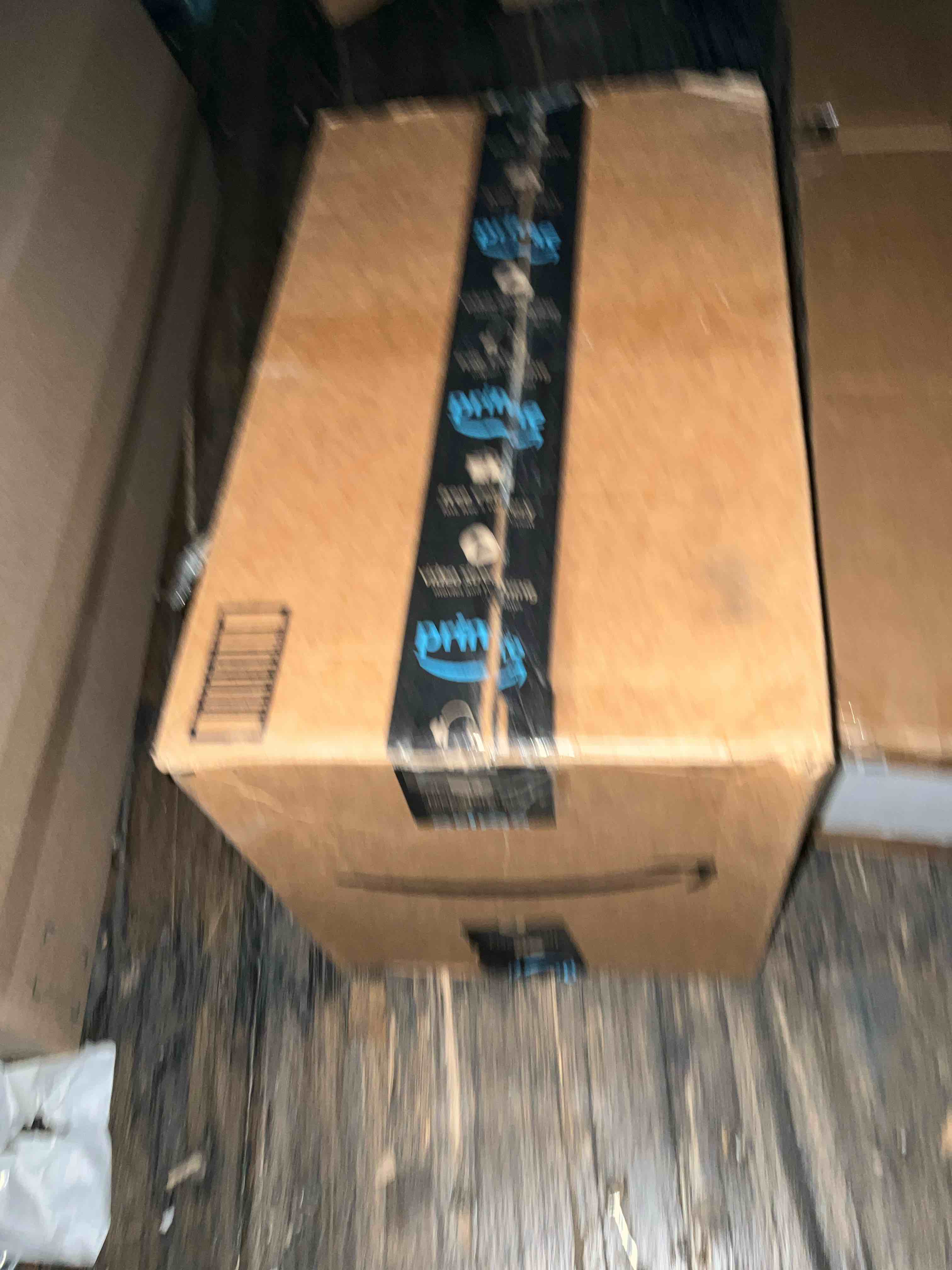 https://s3.amazonaws.com/lotting-images-prod/bidfta/BRN1790769_1757513132744.jpeg