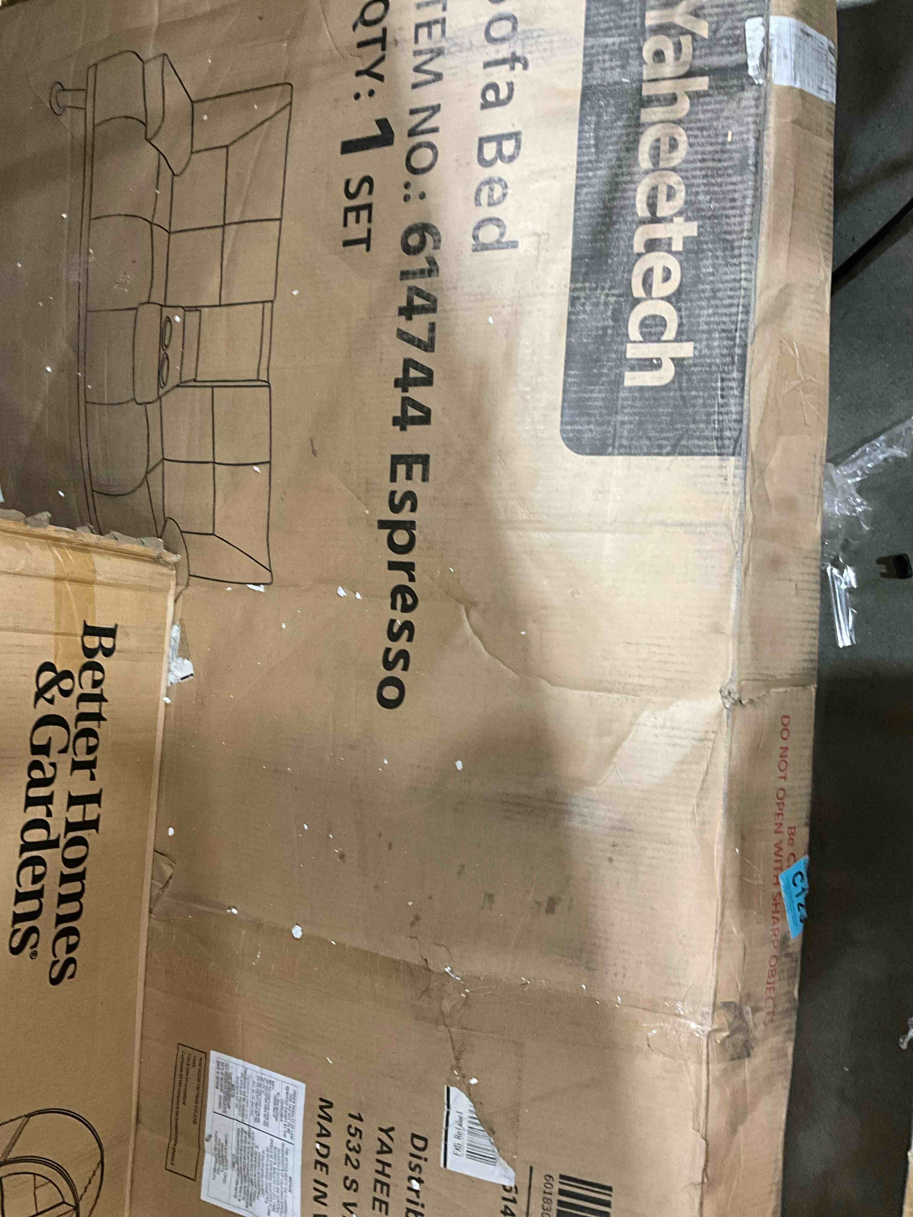 https://s3.amazonaws.com/lotting-images-prod/bidfta/BRN1790929_1757606155655.jpeg