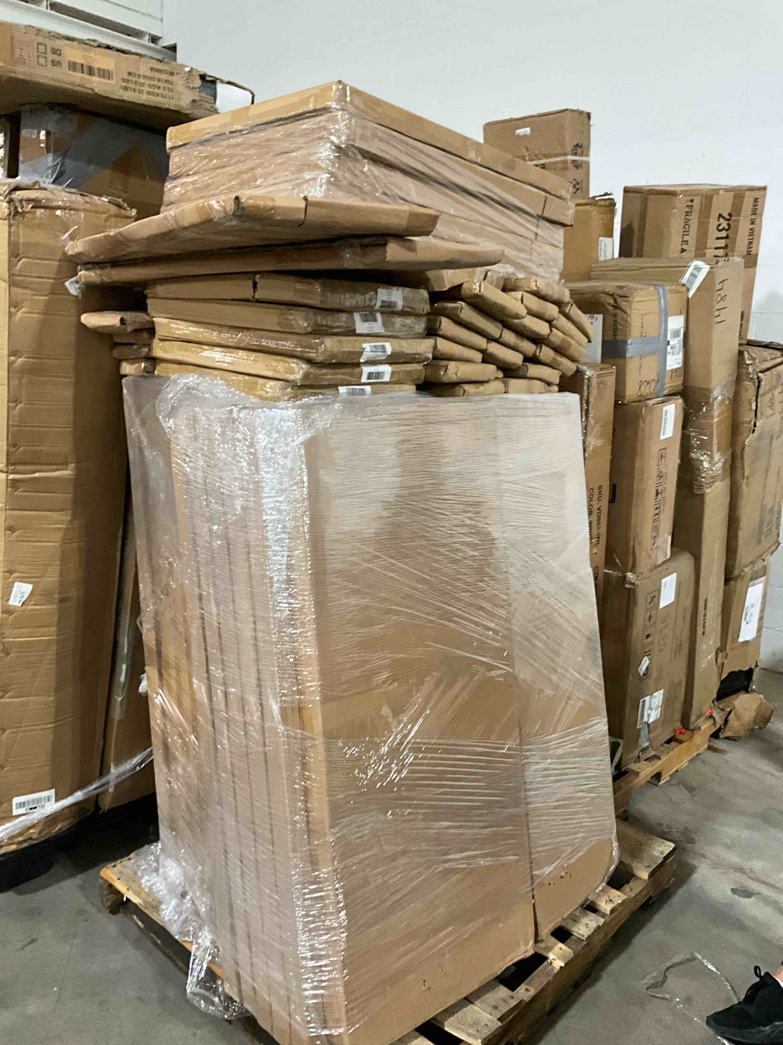 Pallet Of Assorted Furniture Replacements