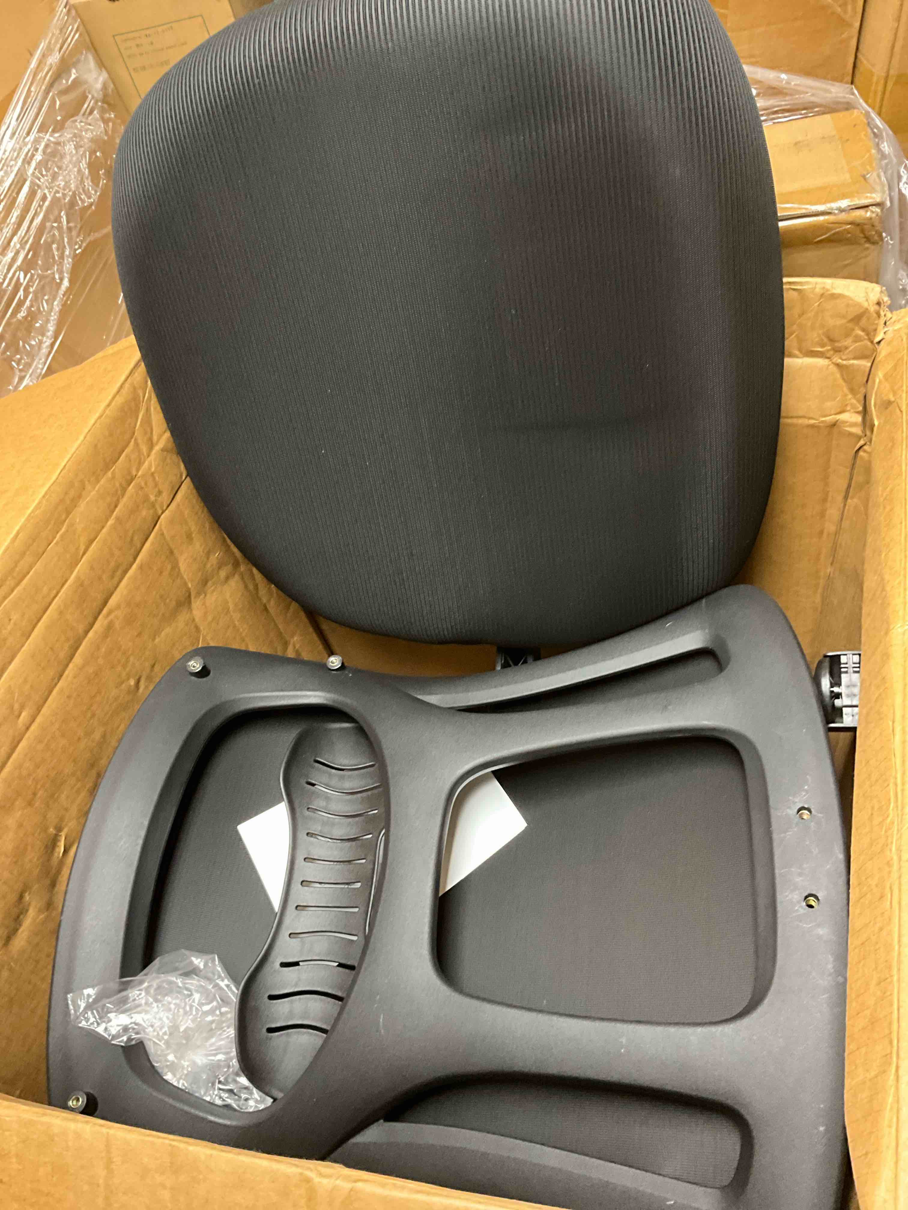 https://s3.amazonaws.com/lotting-images-prod/bidfta/BRN1791027_1758032127947.jpeg