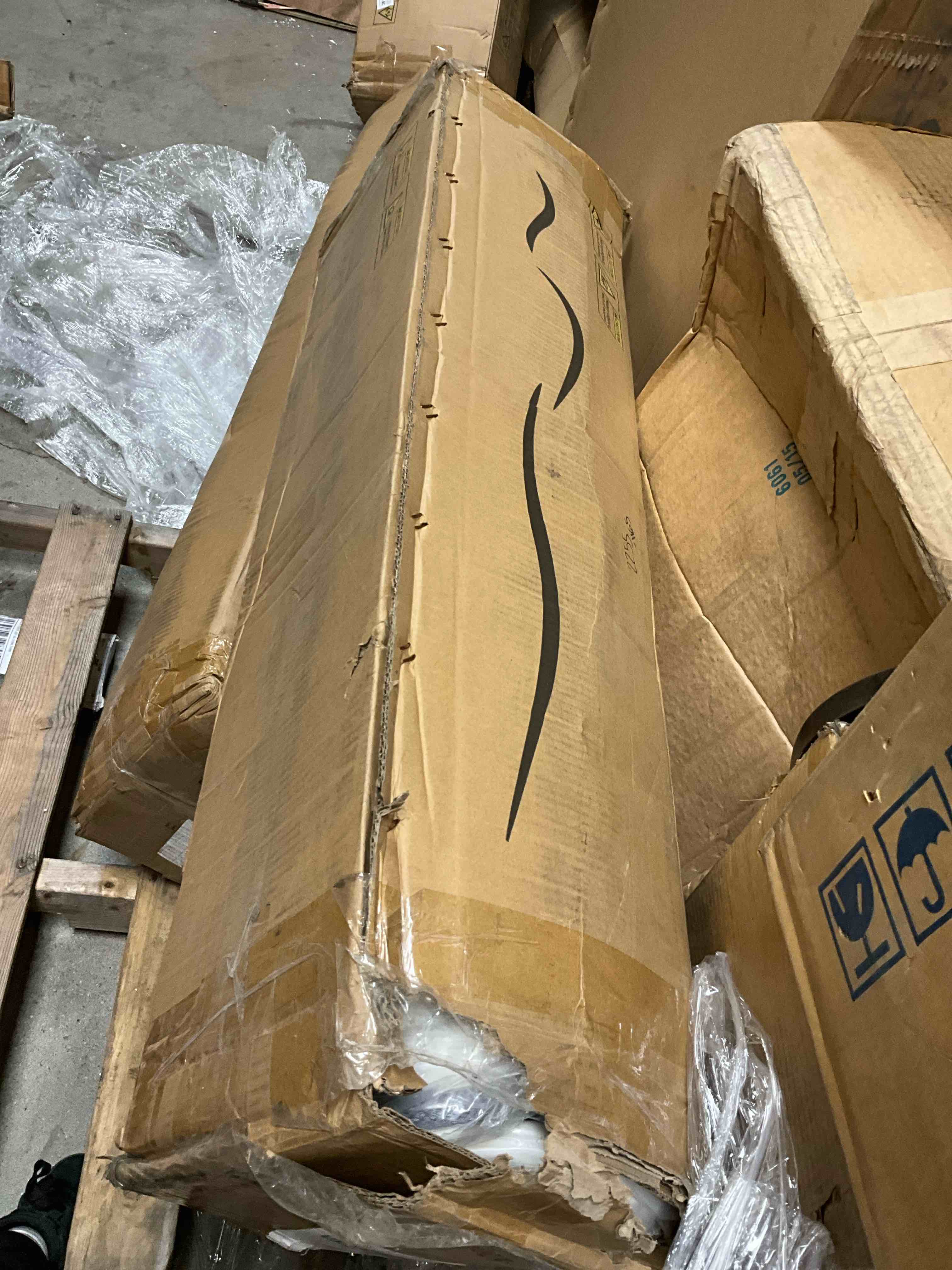 https://s3.amazonaws.com/lotting-images-prod/bidfta/BRN1791072_1758034696551.jpeg