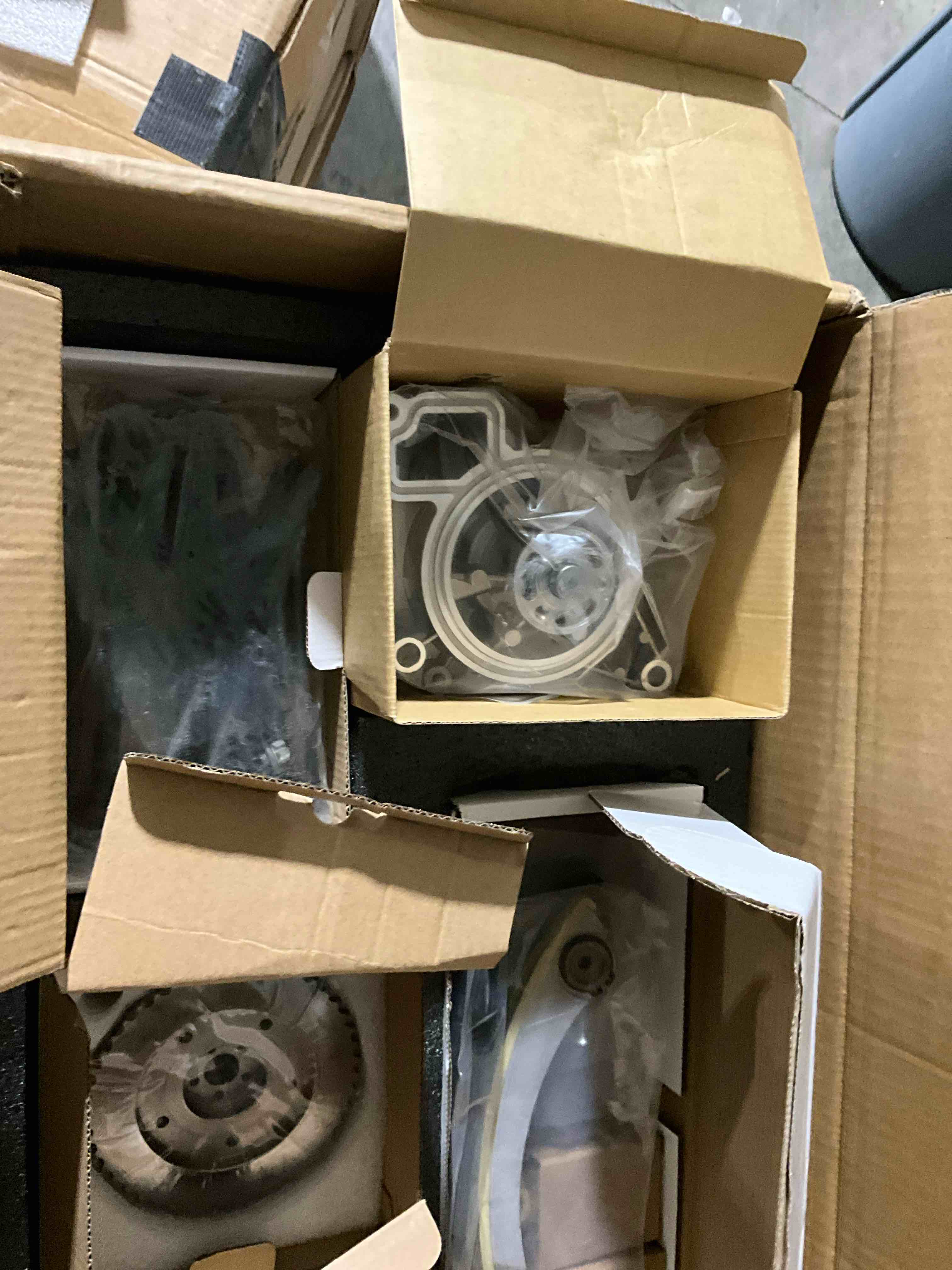 https://s3.amazonaws.com/lotting-images-prod/bidfta/BRN1791813_1759760637110.jpeg