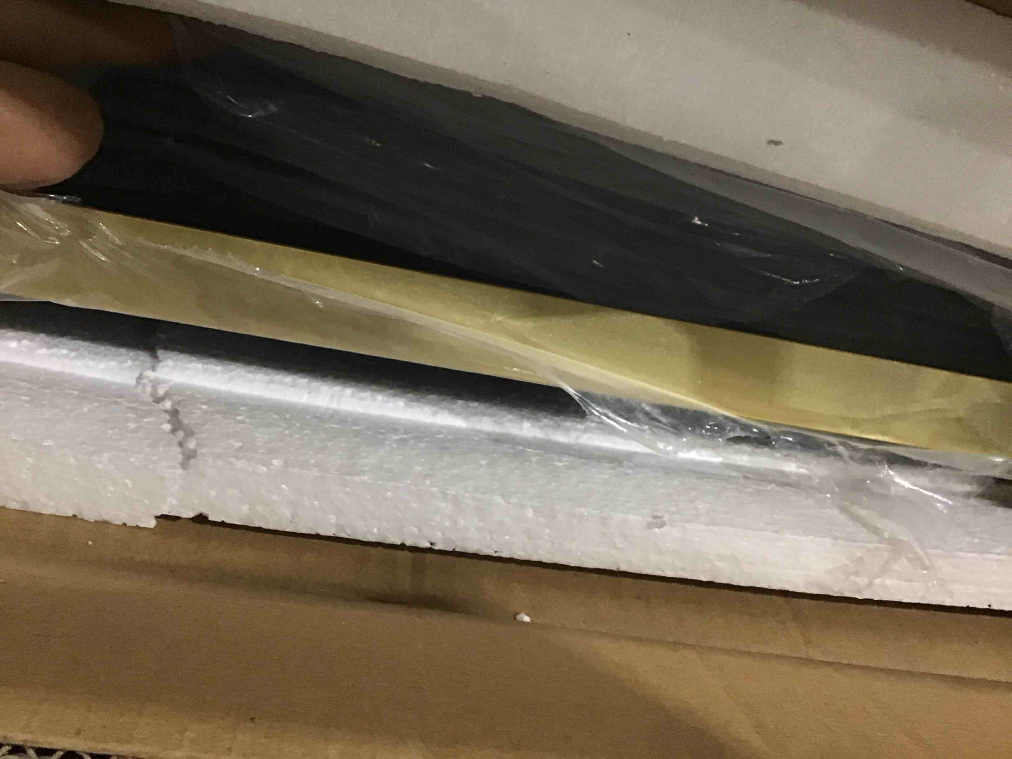 https://s3.amazonaws.com/lotting-images-prod/bidfta/BRN1797317_1746633042754.jpeg